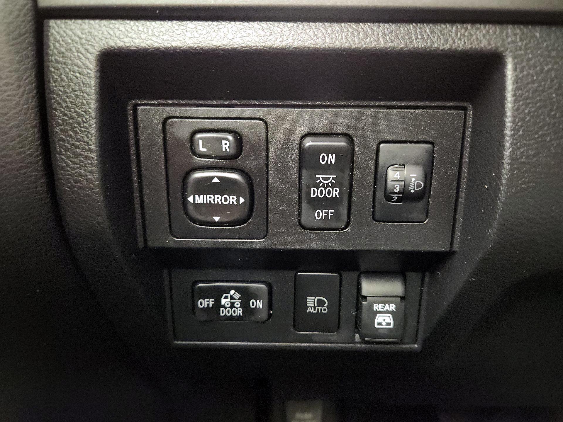 Thumbnail: 2021 Toyota Tundra - 13