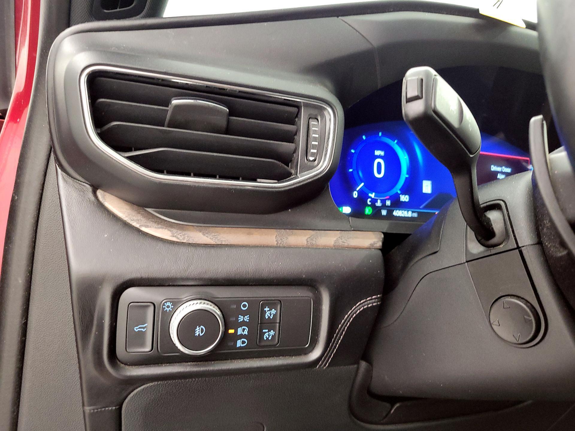 Thumbnail: 2020 Ford Explorer - 13