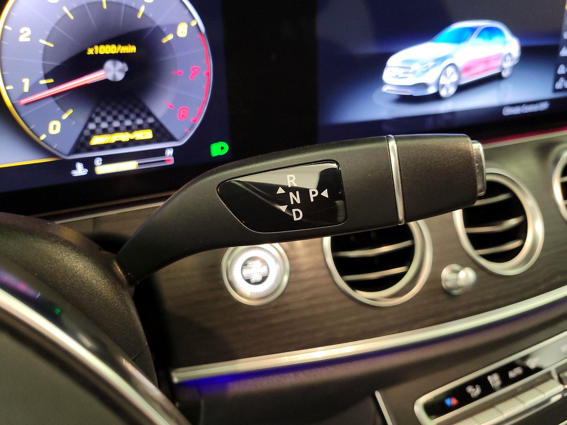 Thumbnail: 2018 Mercedes-Benz E-Class - 18
