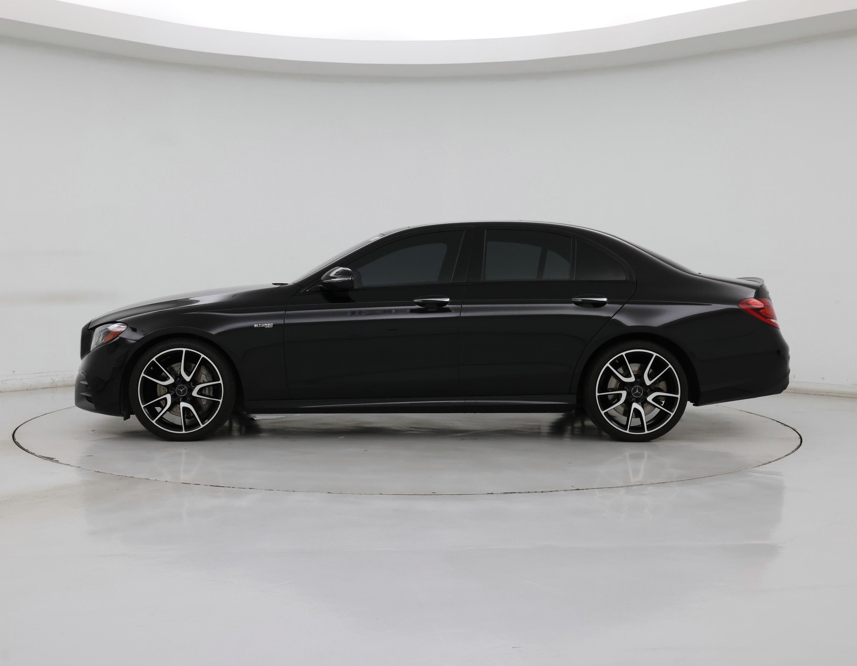Thumbnail: 2018 Mercedes-Benz E-Class - 3