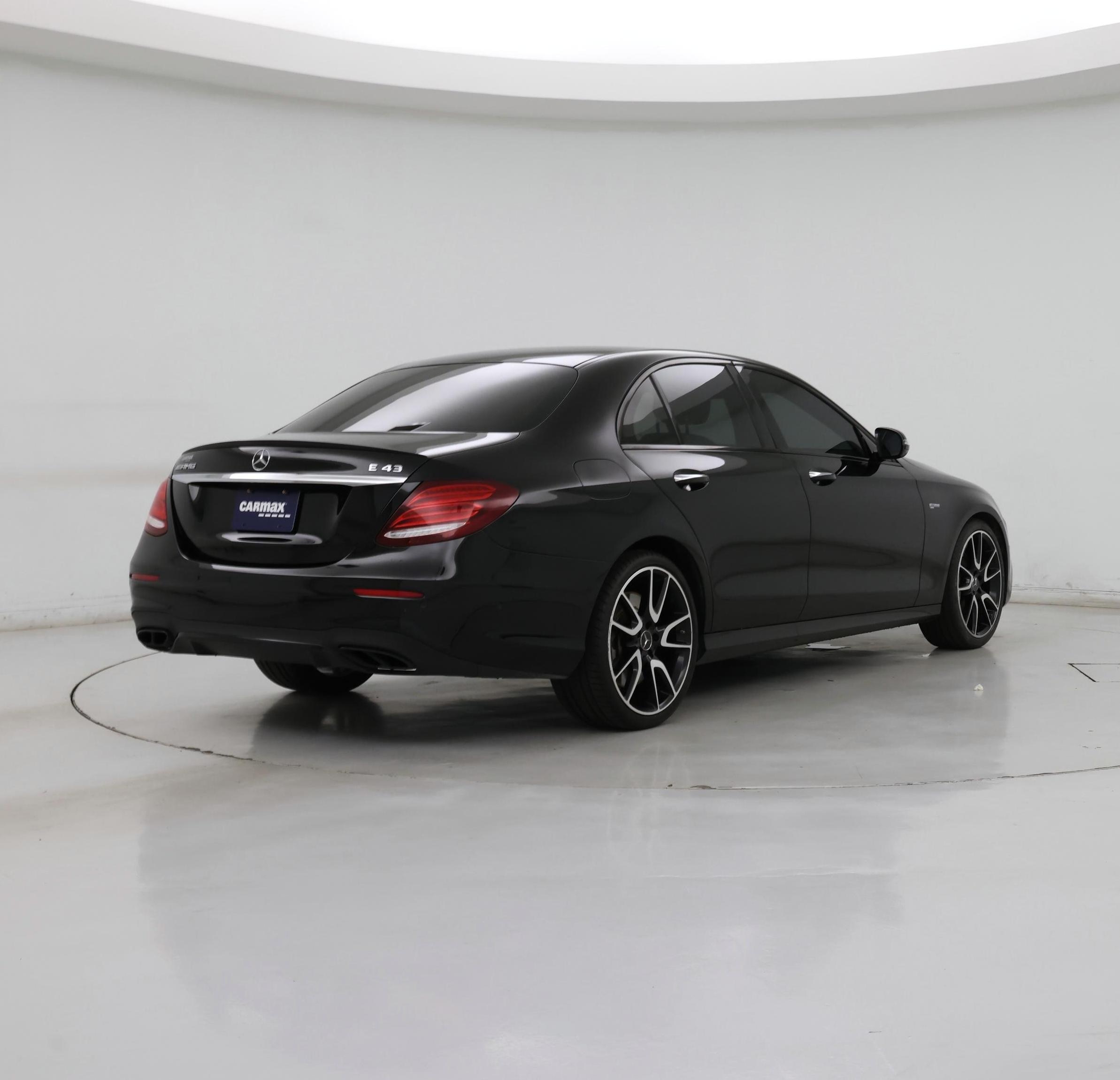 Thumbnail: 2018 Mercedes-Benz E-Class - 8