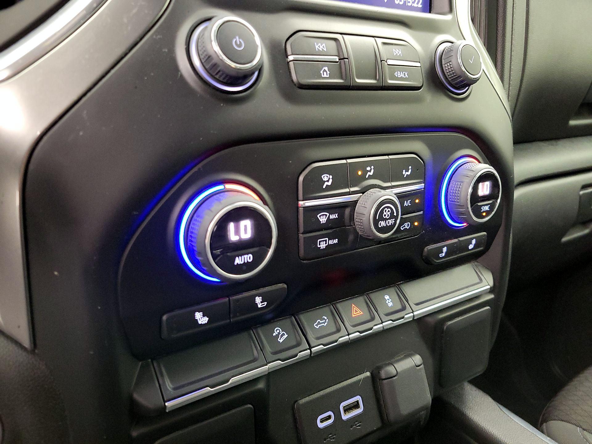 Thumbnail: 2022 Chevrolet Silverado 1500 - 16