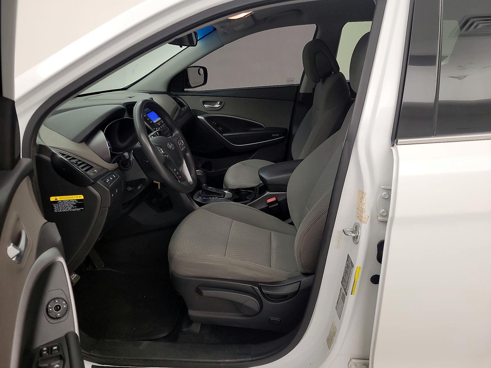 Thumbnail: 2016 Hyundai Santa Fe - 11