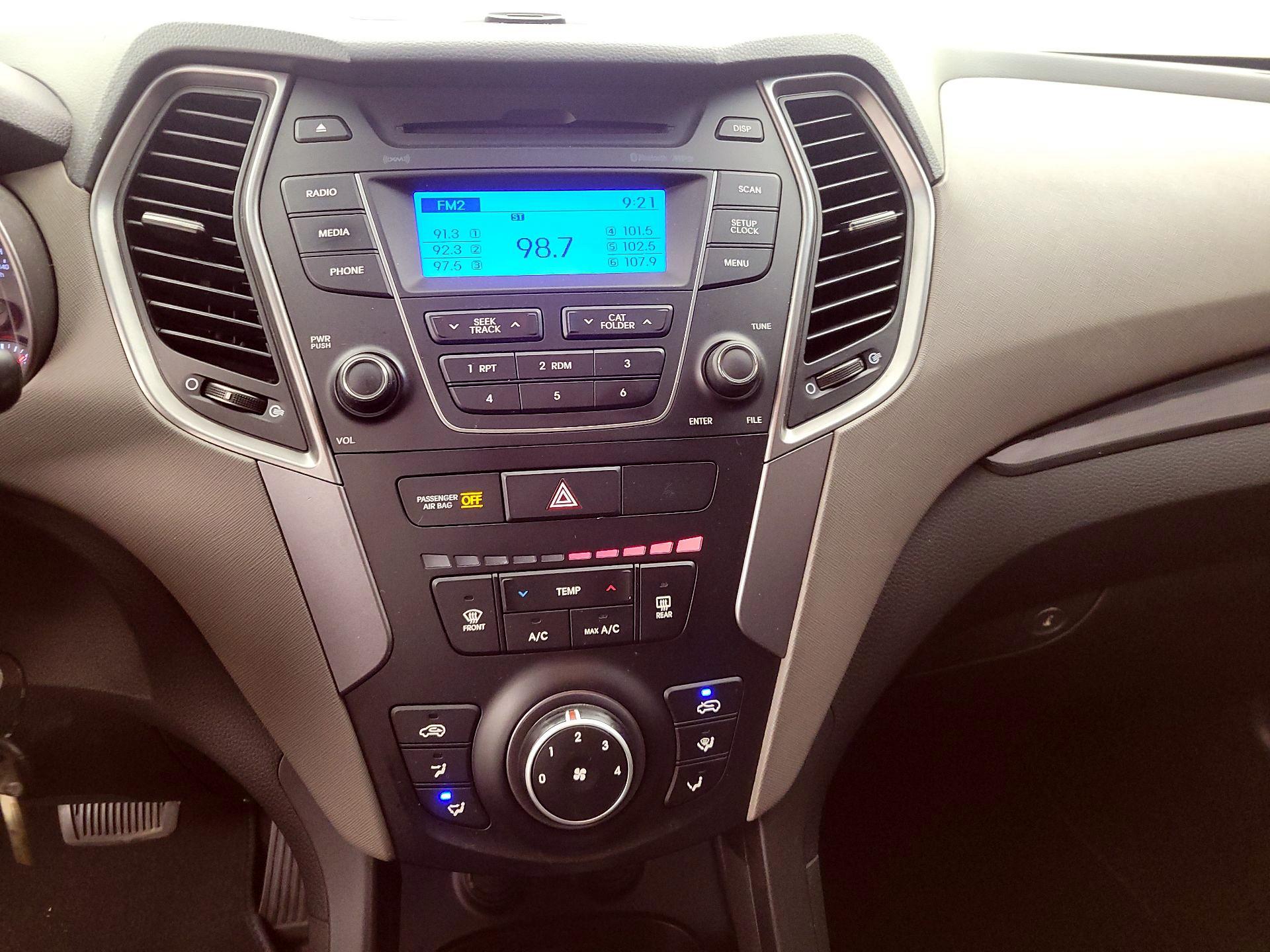 Thumbnail: 2016 Hyundai Santa Fe - 14