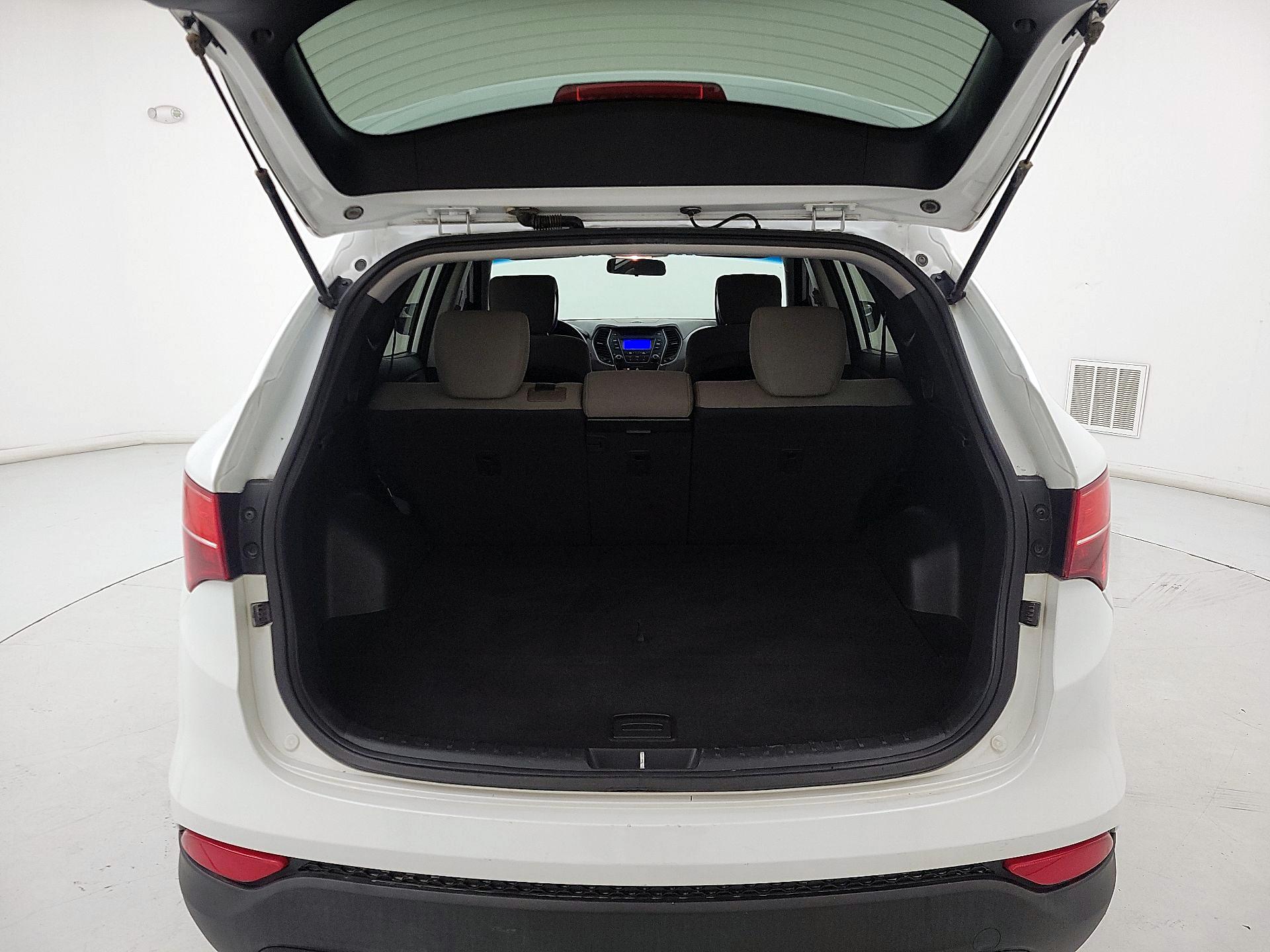 Thumbnail: 2016 Hyundai Santa Fe - 19