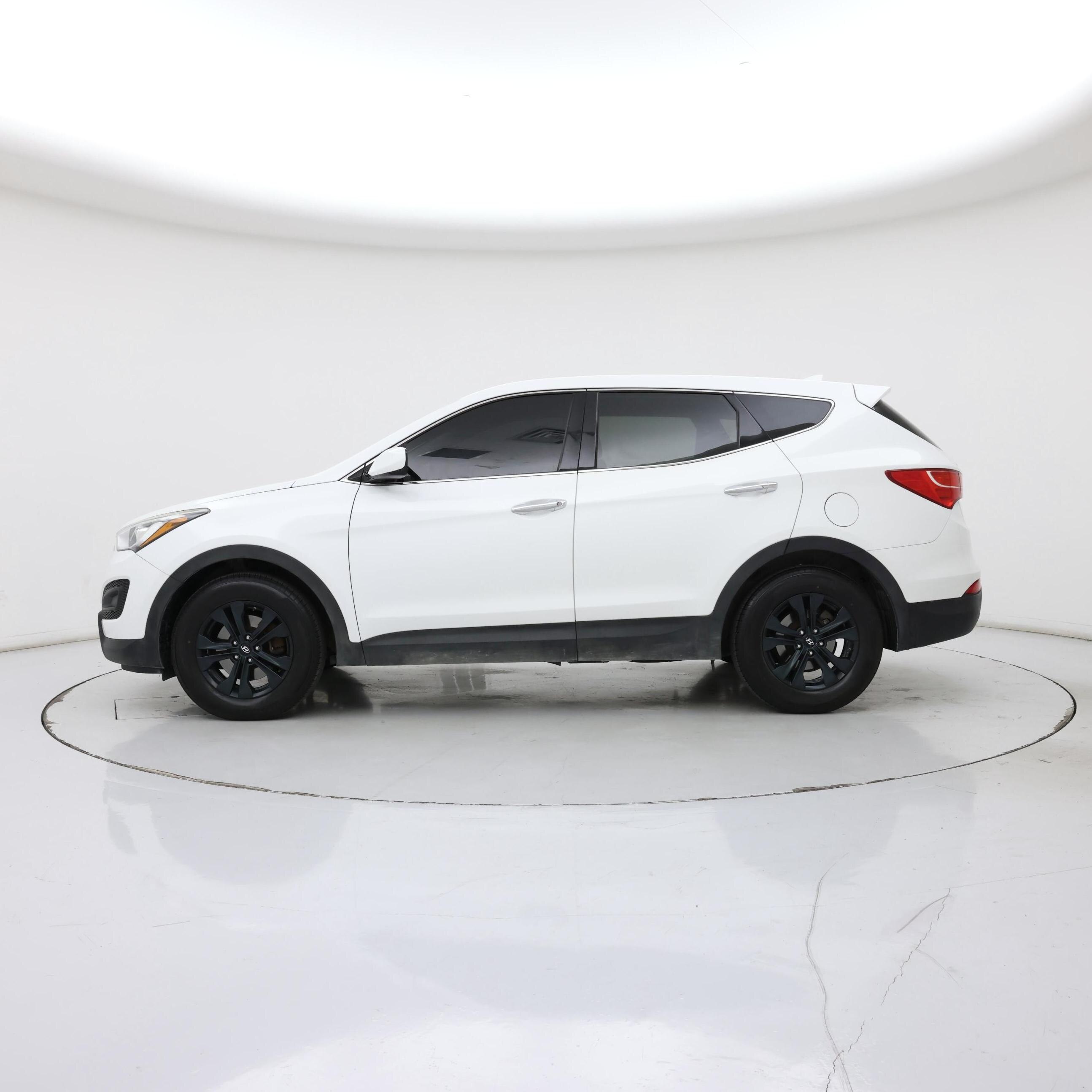 Thumbnail: 2016 Hyundai Santa Fe - 3