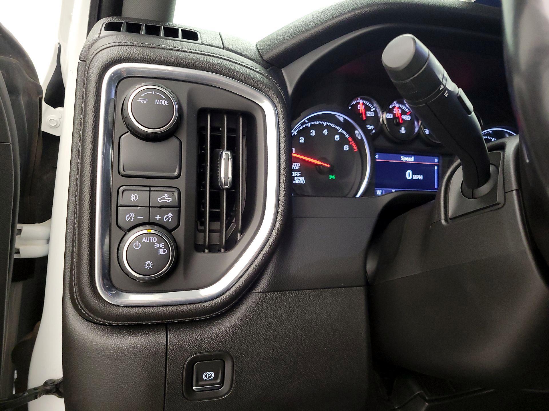 Thumbnail: 2021 Chevrolet Silverado 1500 - 13