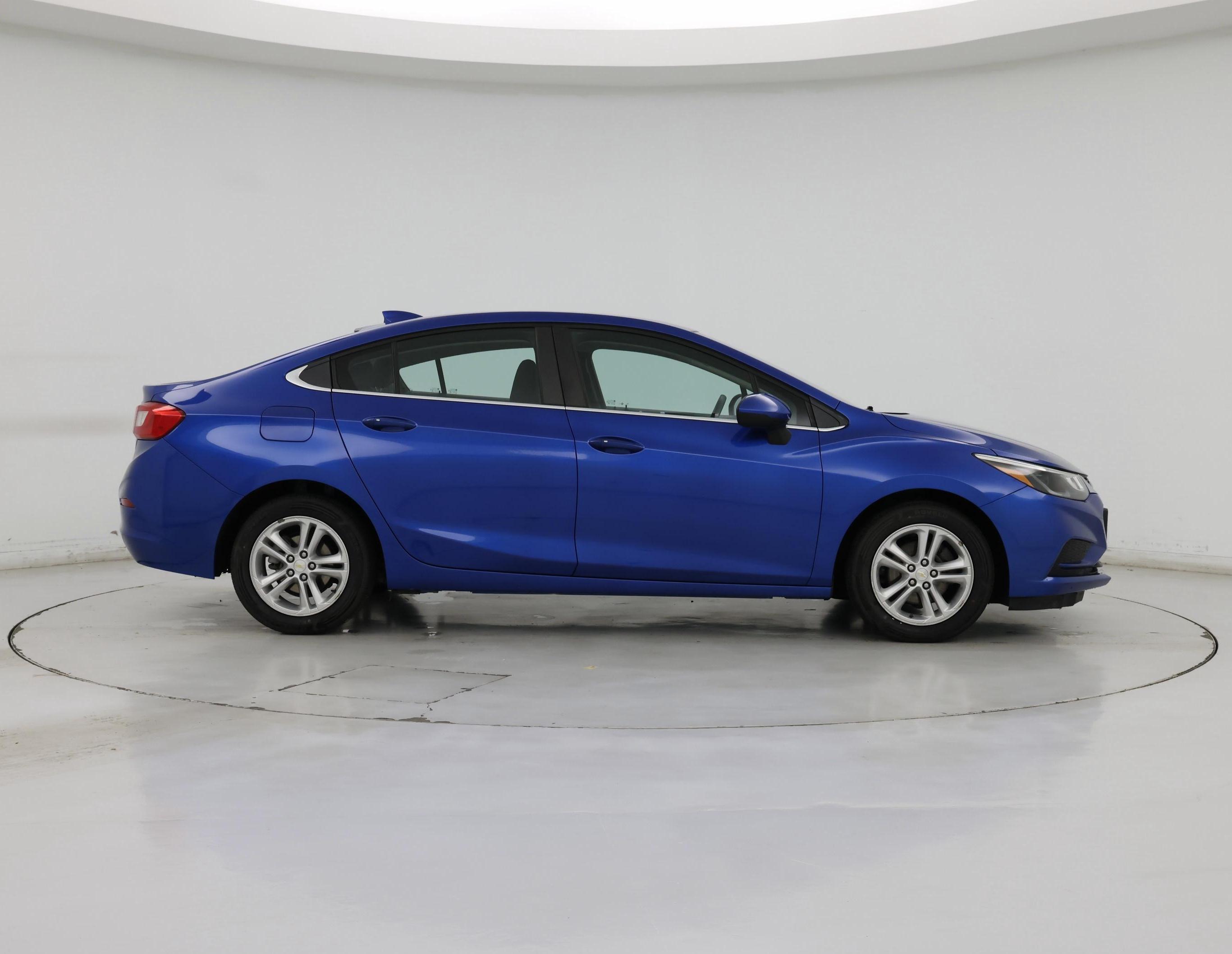 Thumbnail: 2018 Chevrolet Cruze - 7