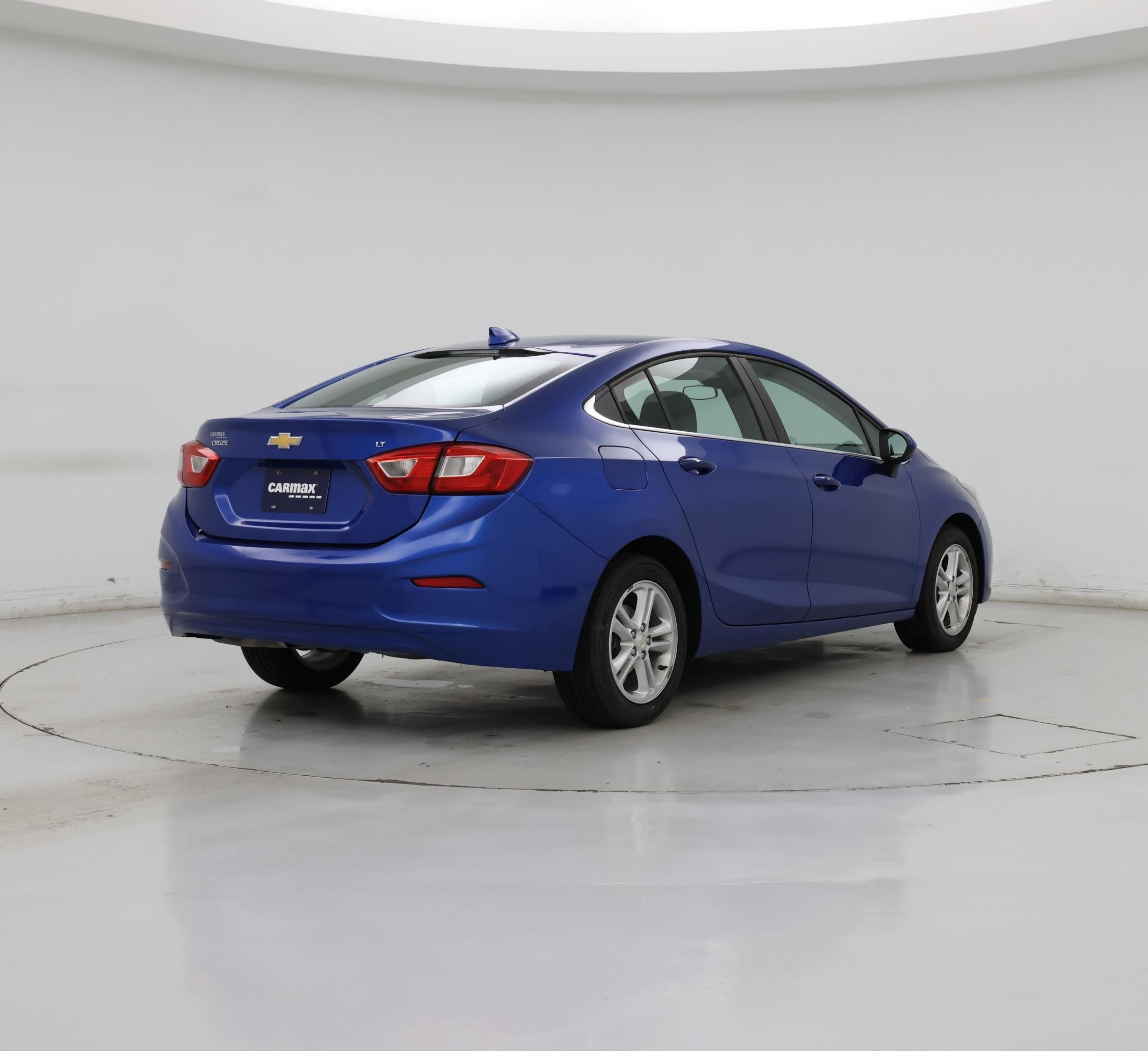 Thumbnail: 2018 Chevrolet Cruze - 8