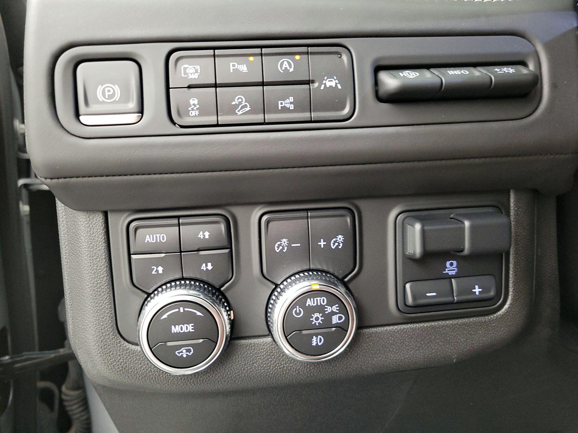 Thumbnail: 2023 GMC Yukon - 13