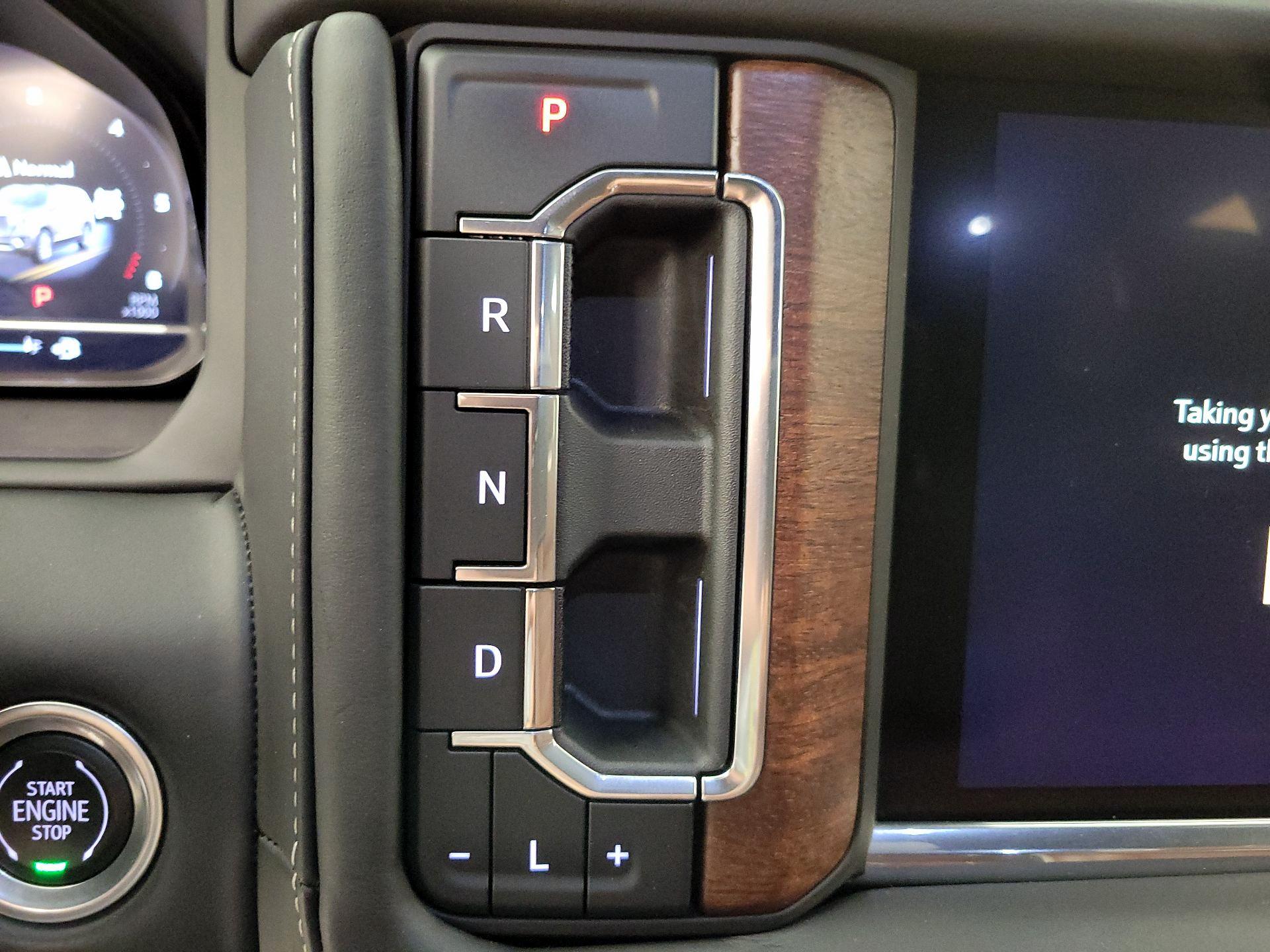 Thumbnail: 2023 GMC Yukon - 18