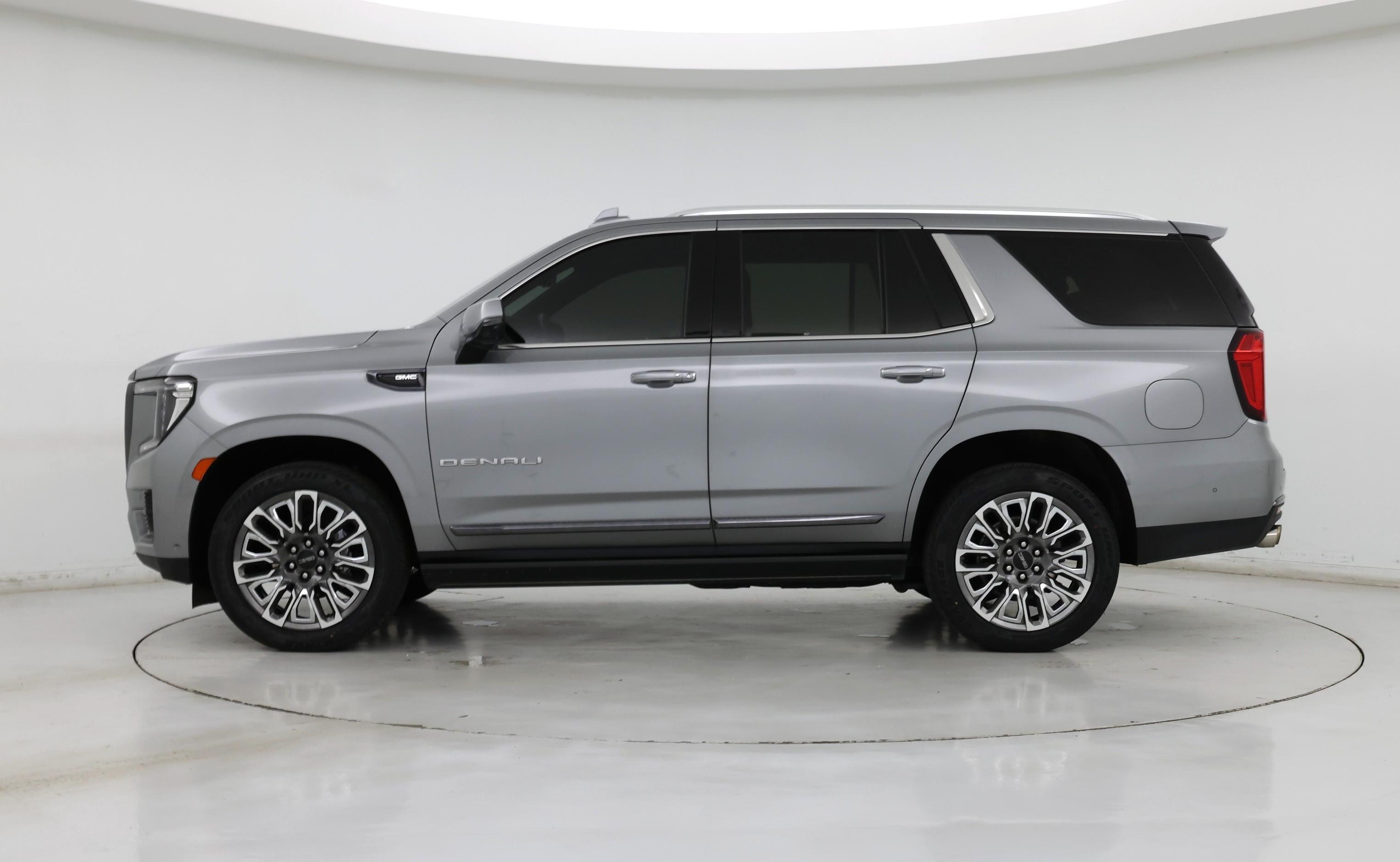 Thumbnail: 2023 GMC Yukon - 3