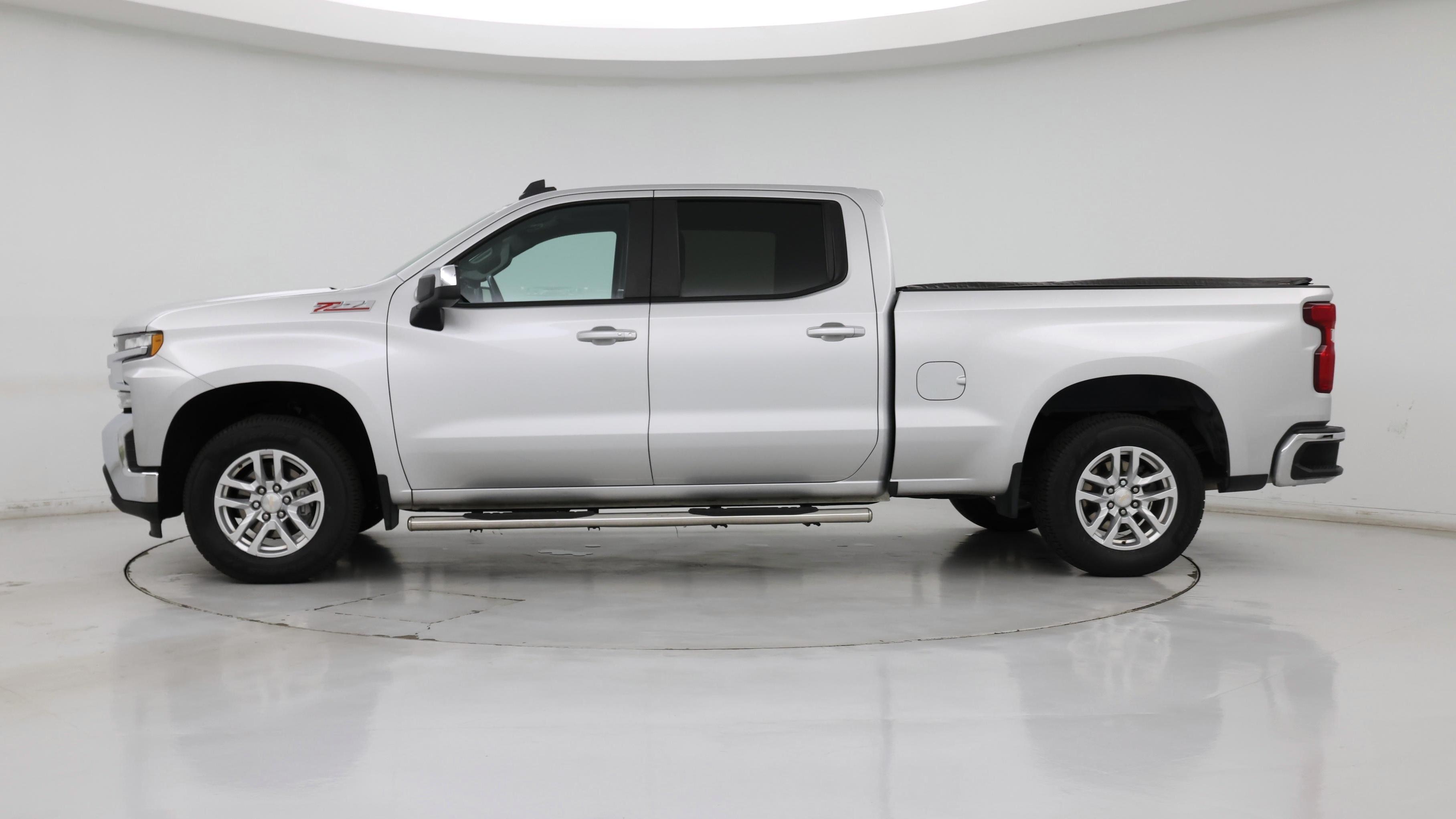 Thumbnail: 2020 Chevrolet Silverado 1500 - 3