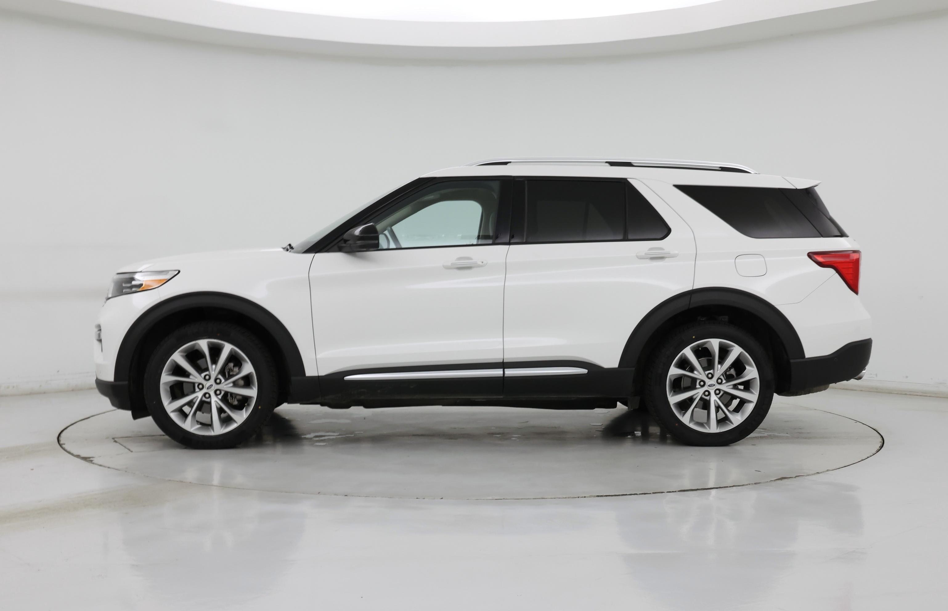 Thumbnail: 2021 Ford Explorer - 3