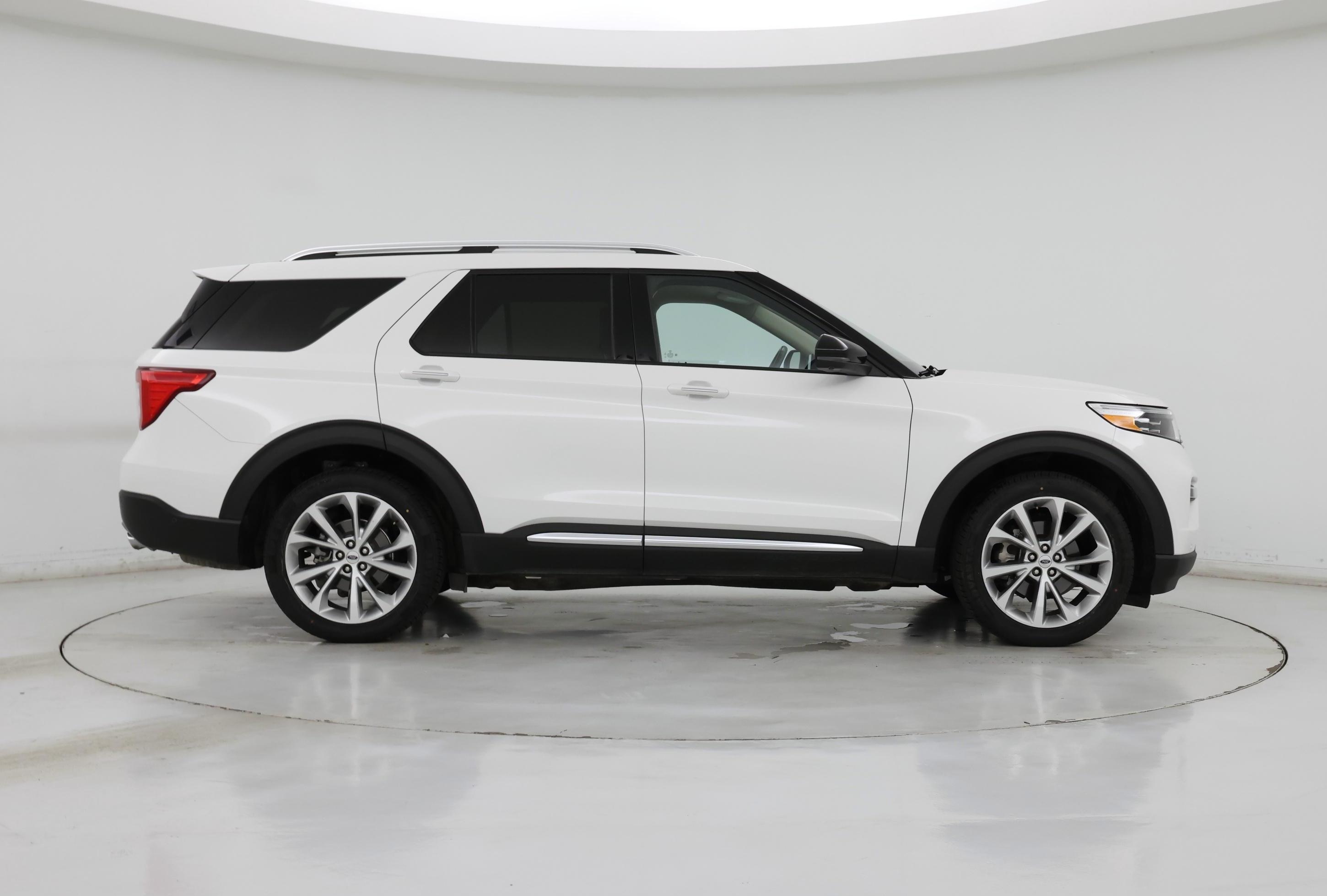 Thumbnail: 2021 Ford Explorer - 7