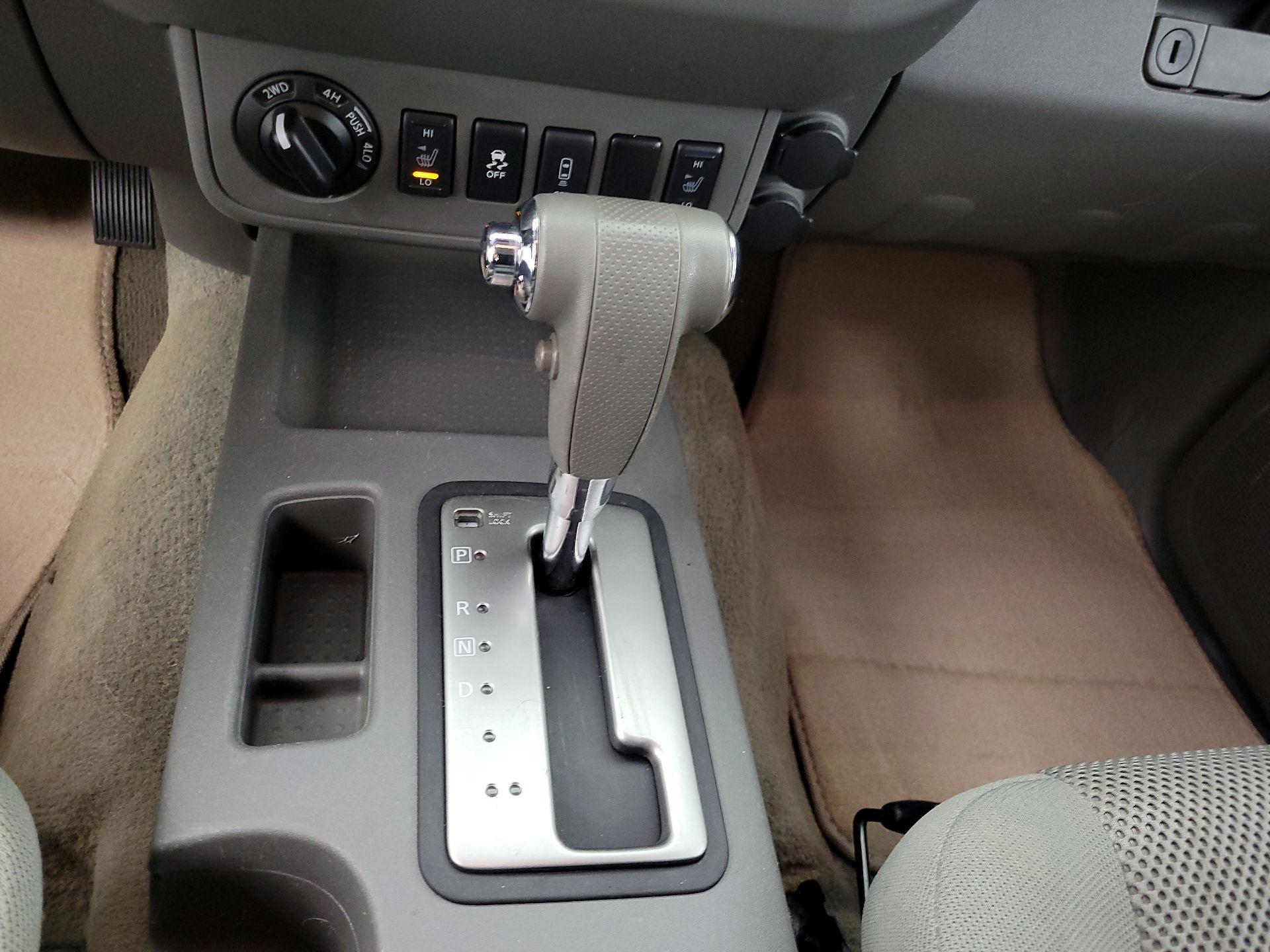 Thumbnail: 2015 Nissan Frontier - 17