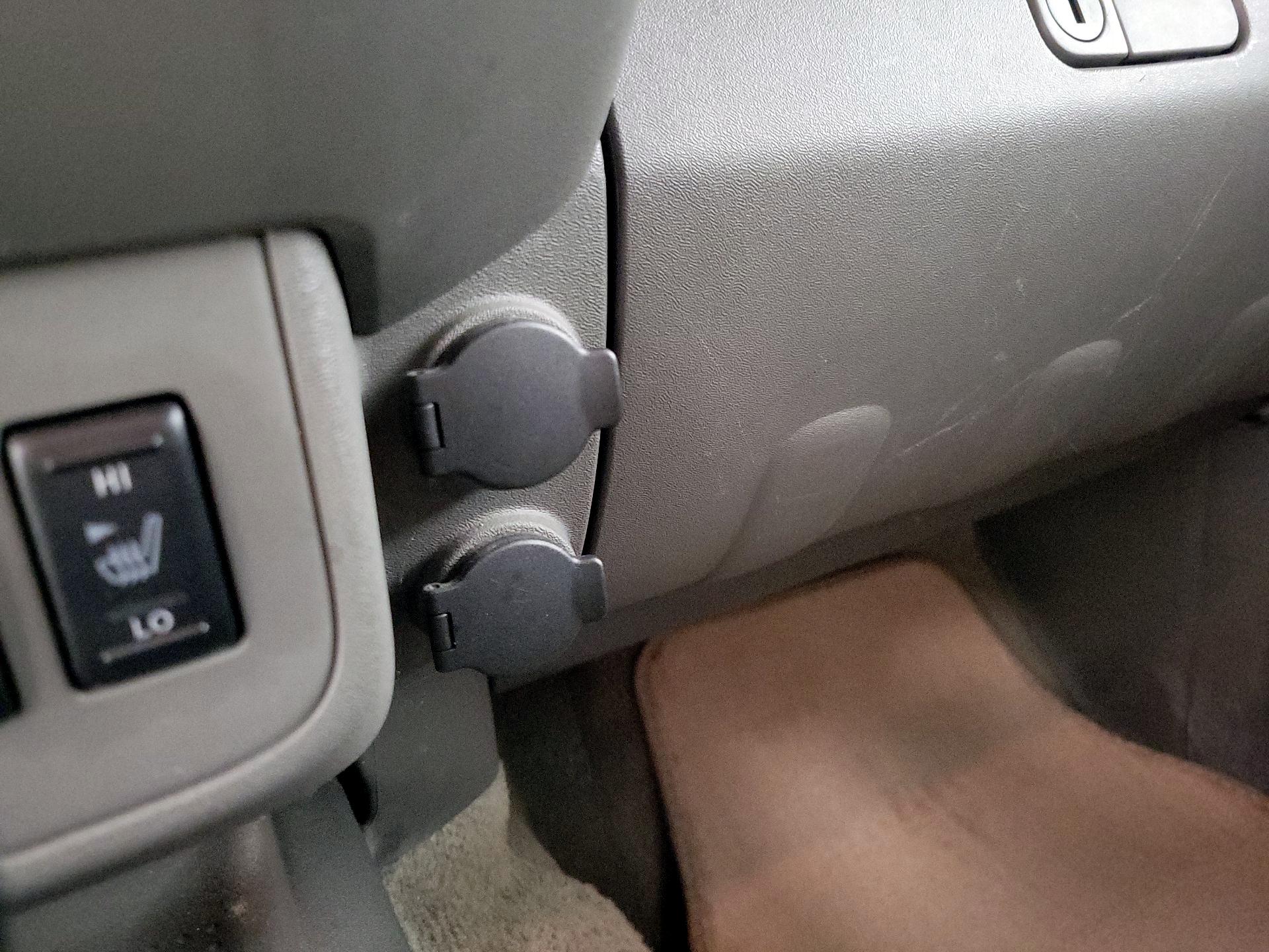 Thumbnail: 2015 Nissan Frontier - 18