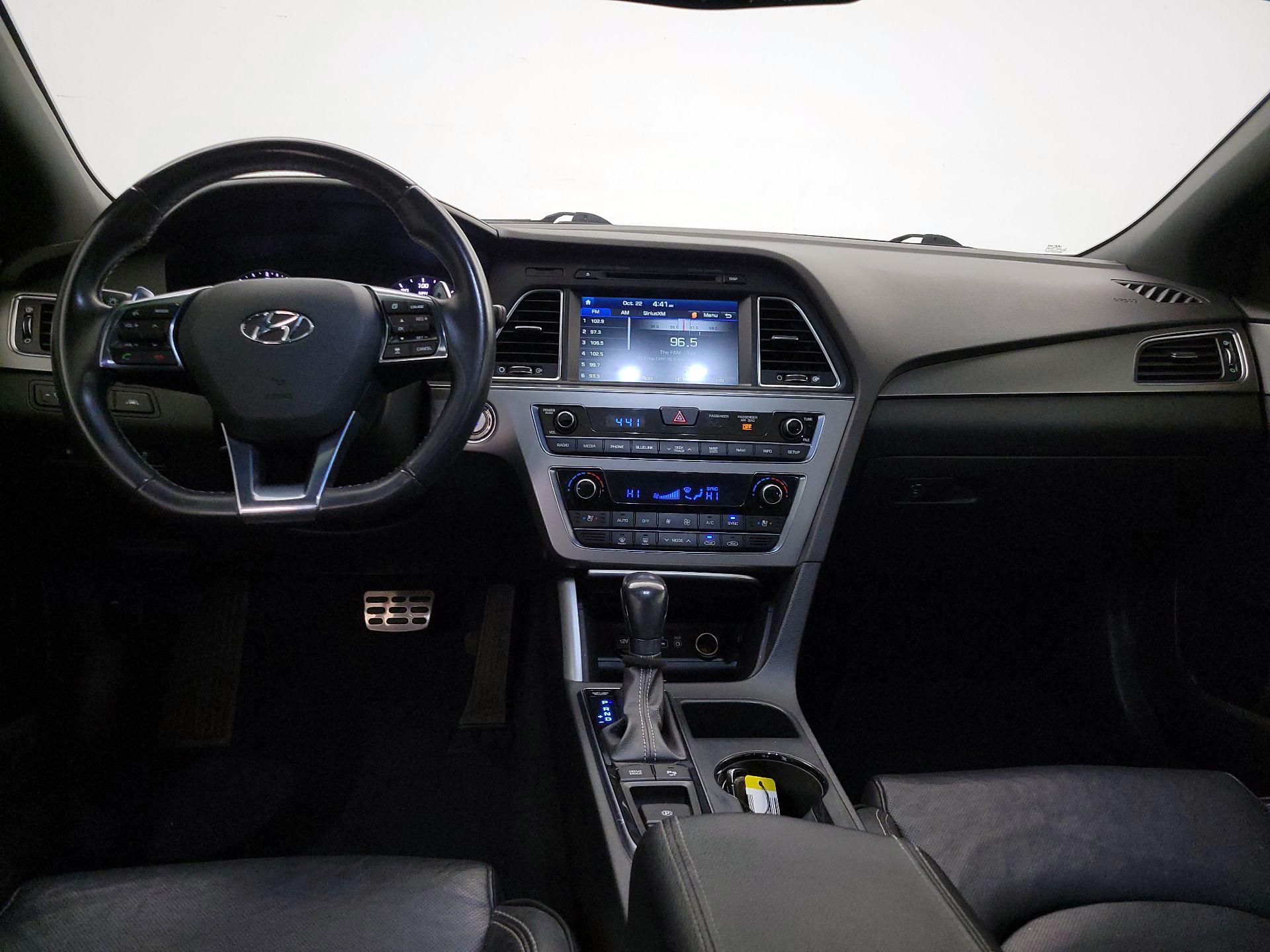 Thumbnail: 2015 Hyundai Sonata - 9