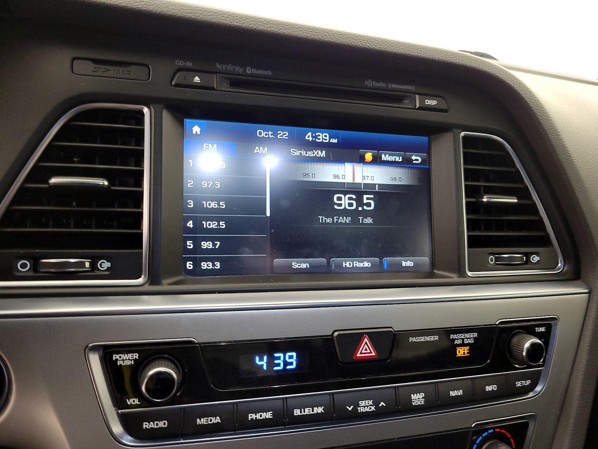Thumbnail: 2015 Hyundai Sonata - 15