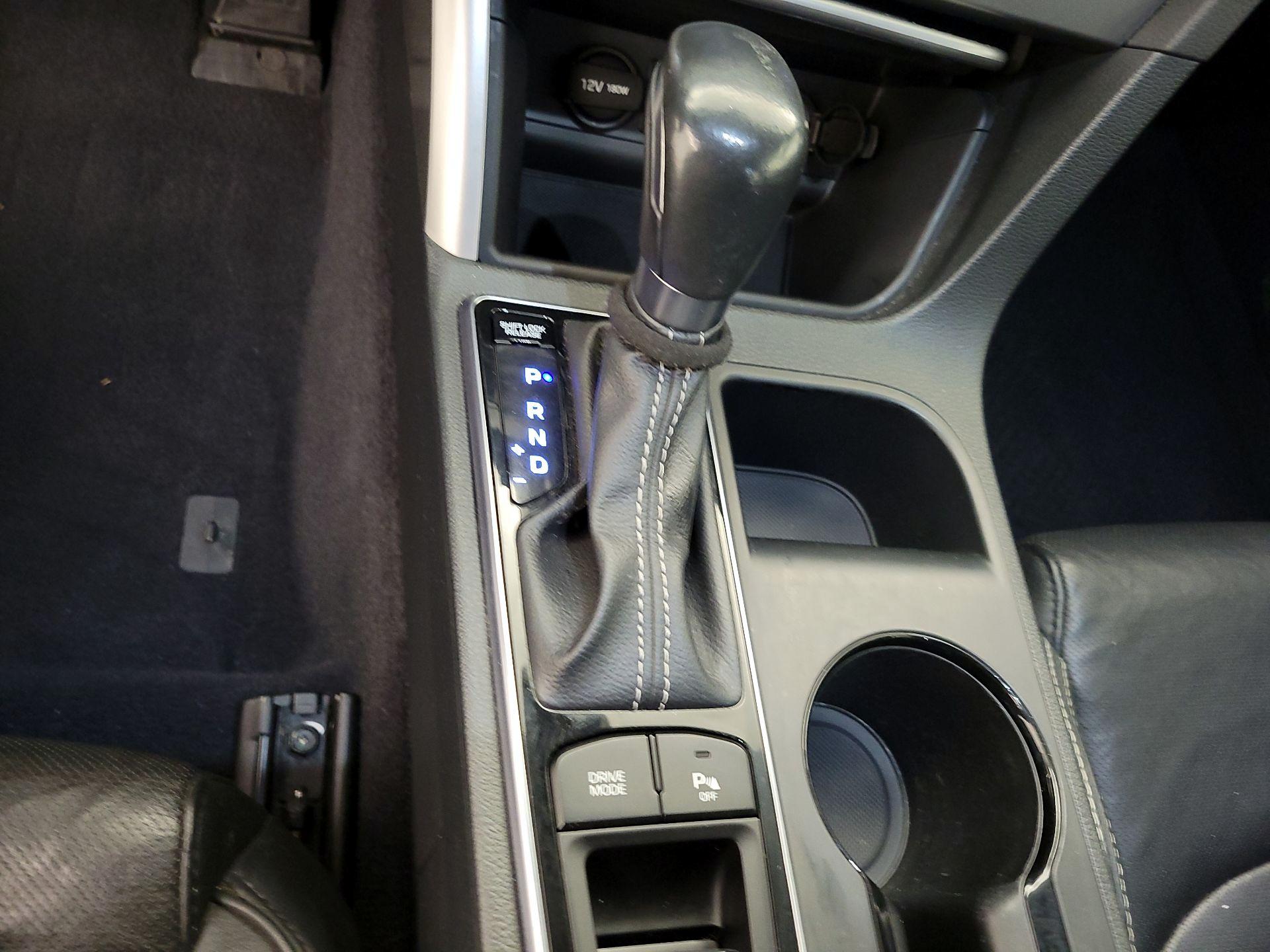 Thumbnail: 2015 Hyundai Sonata - 17