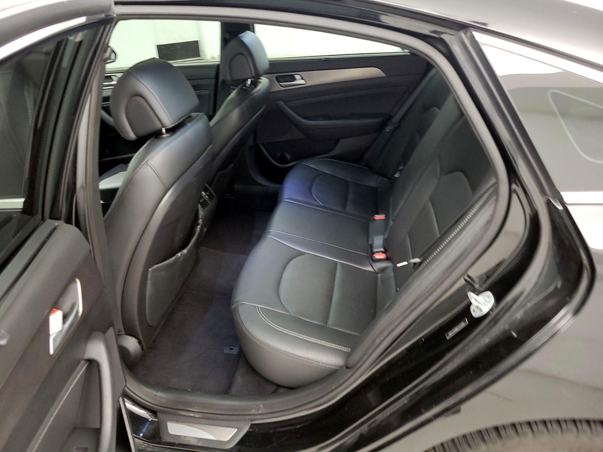 Thumbnail: 2015 Hyundai Sonata - 20