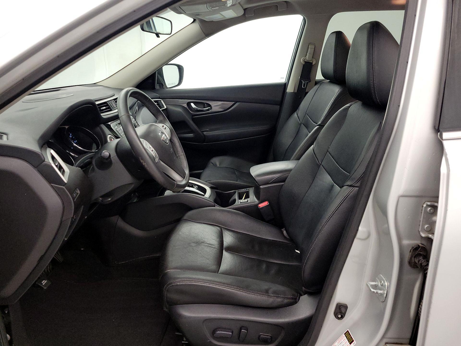 Thumbnail: 2016 Nissan Rogue - 11