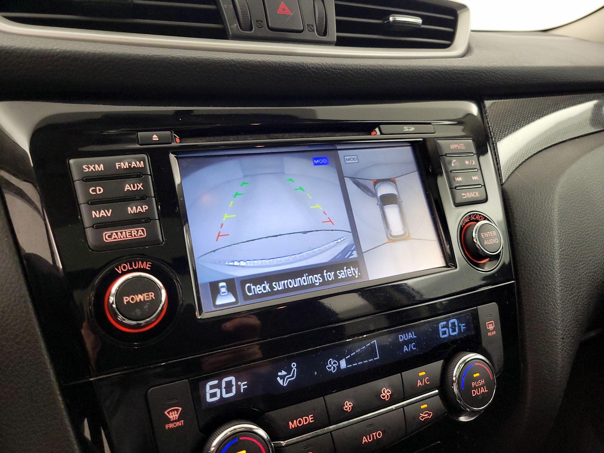 Thumbnail: 2016 Nissan Rogue - 14
