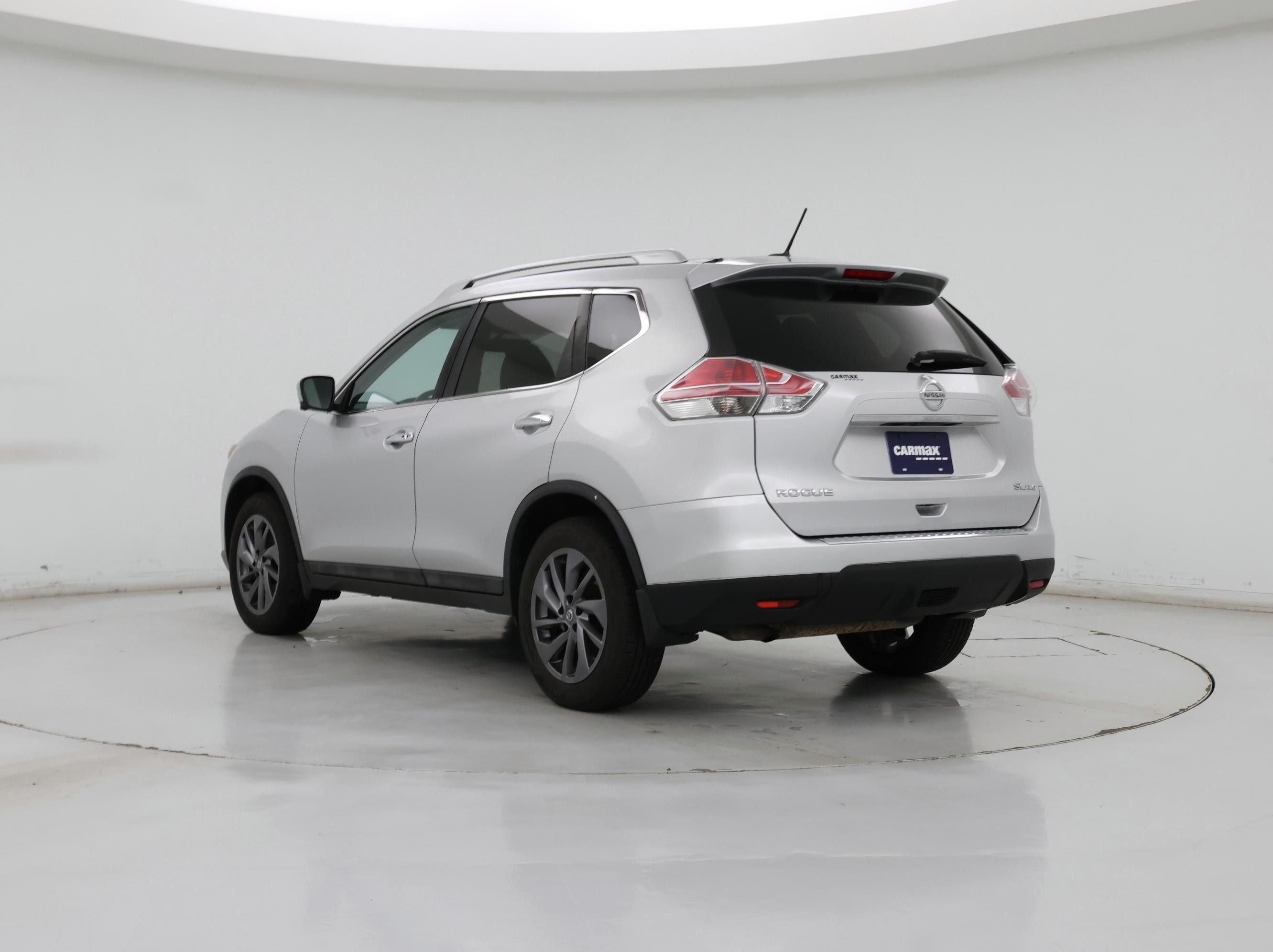 Thumbnail: 2016 Nissan Rogue - 2