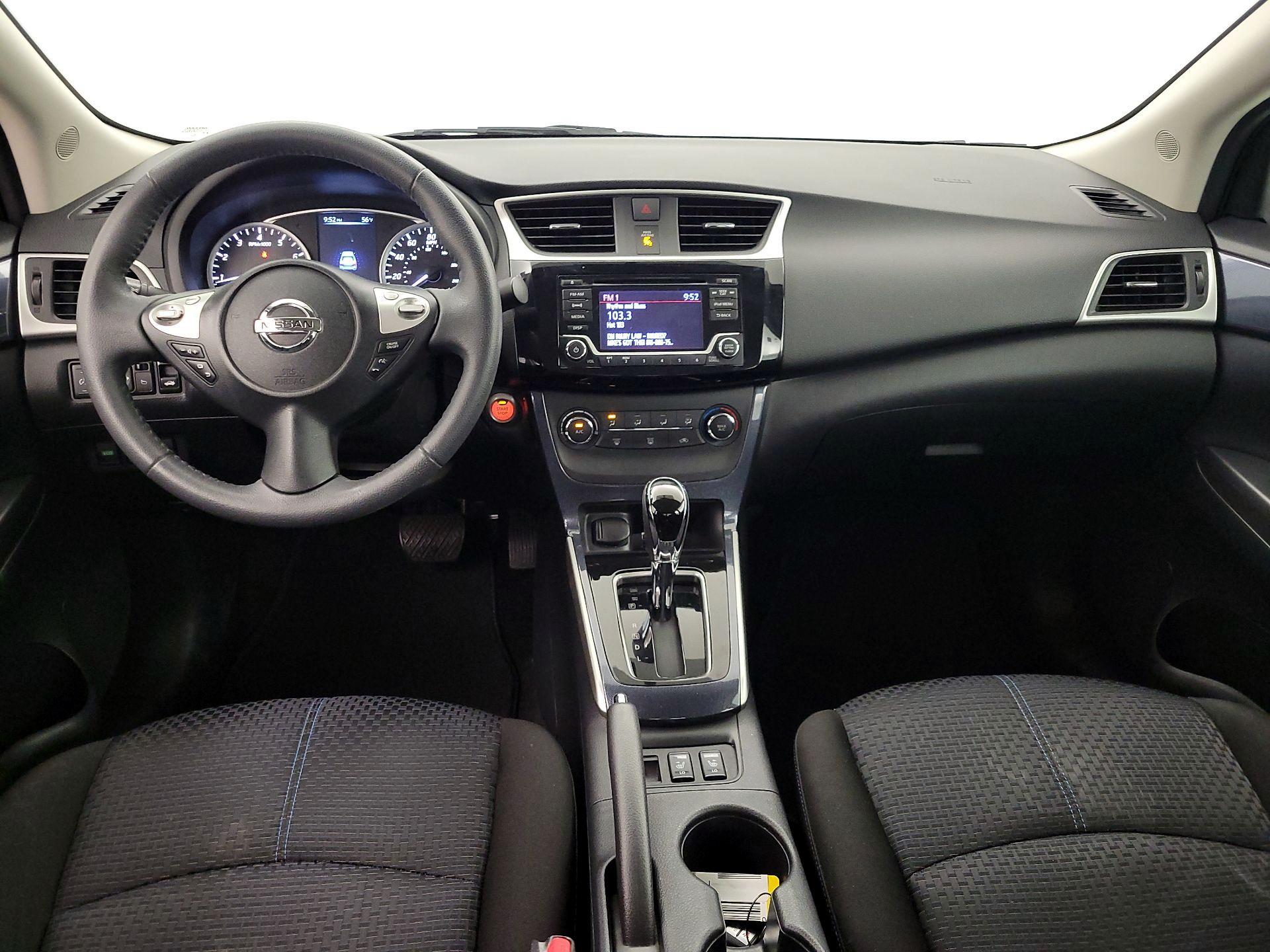 Thumbnail: 2017 Nissan Sentra - 9
