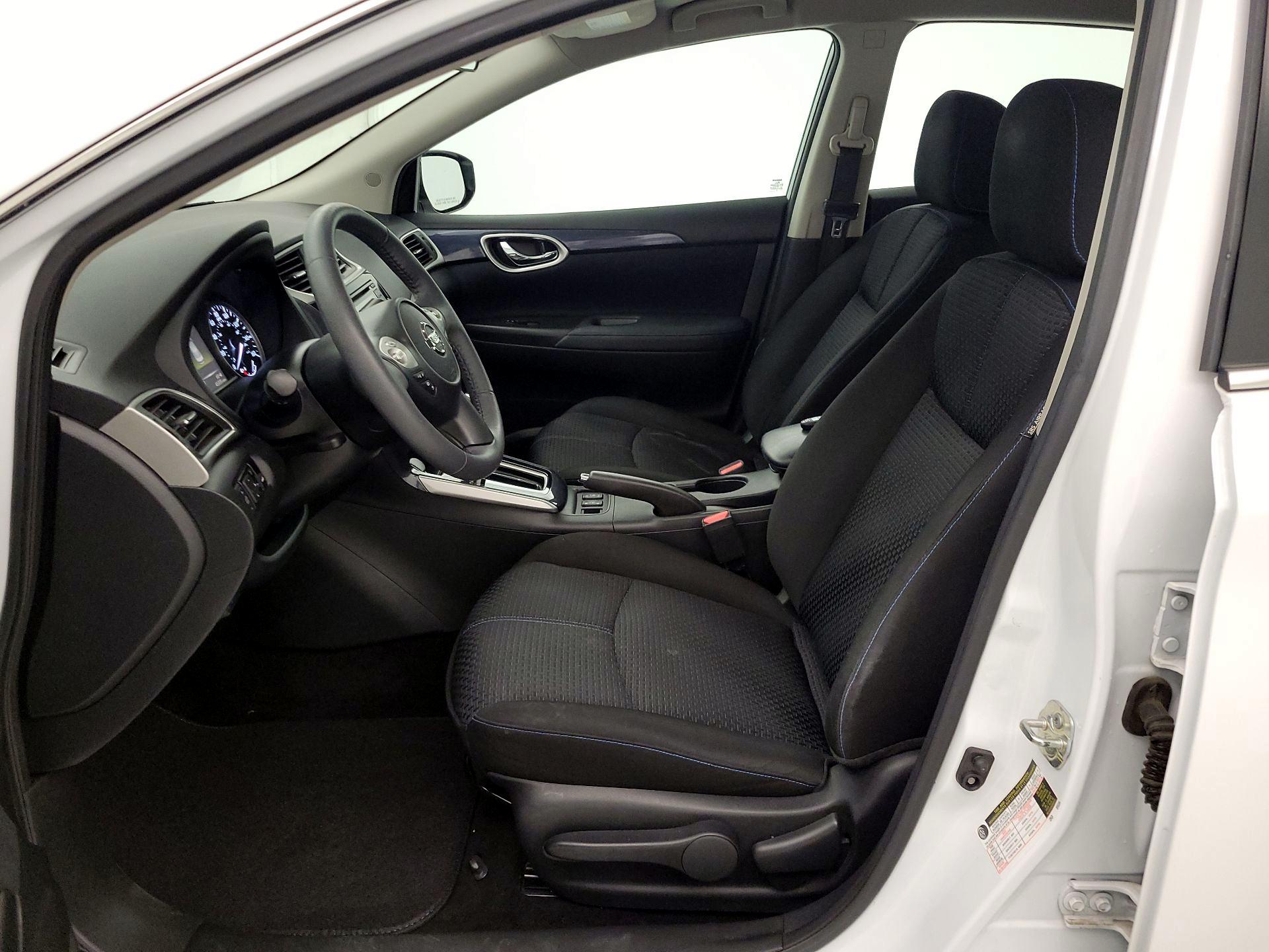 Thumbnail: 2017 Nissan Sentra - 11