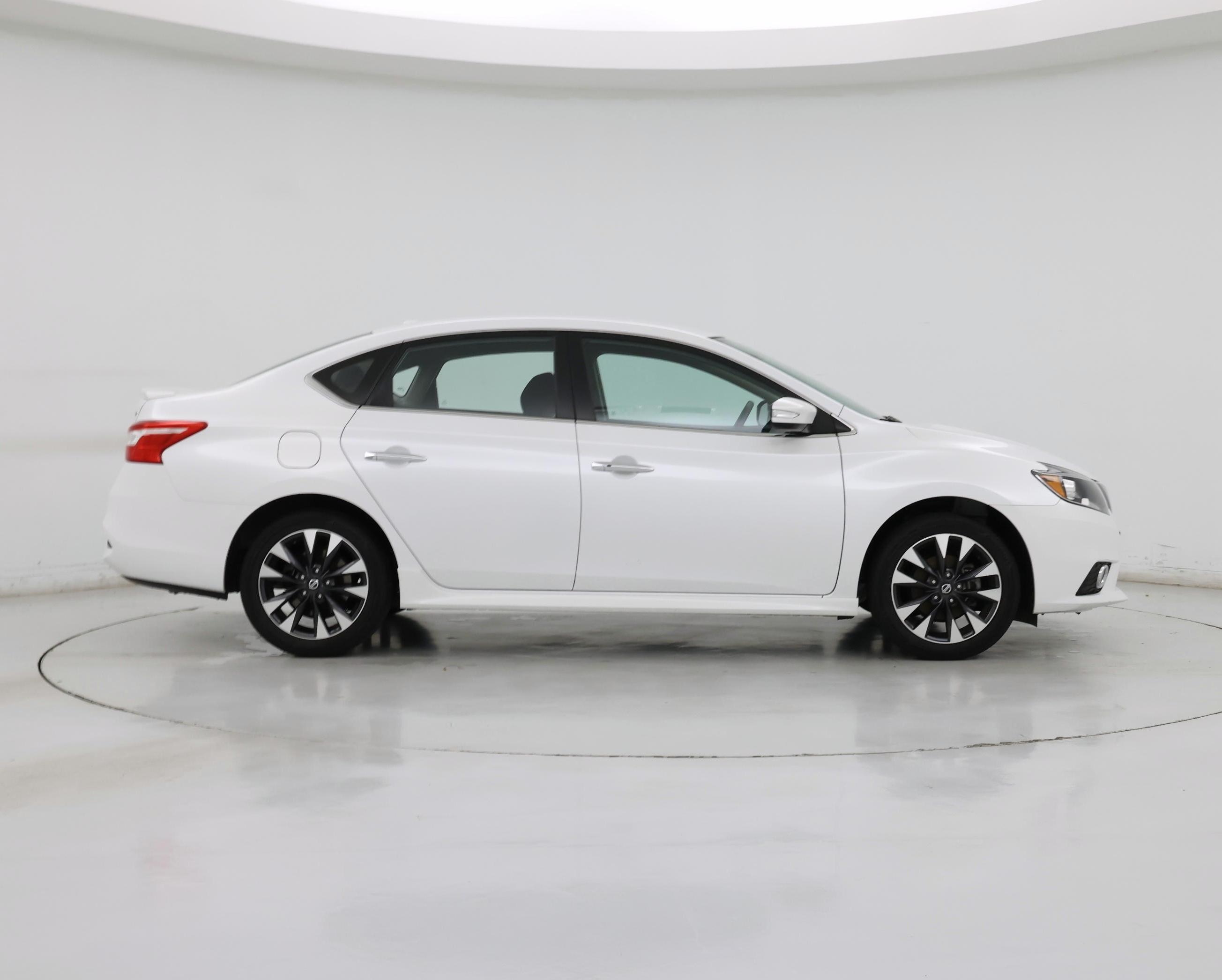 Thumbnail: 2017 Nissan Sentra - 7