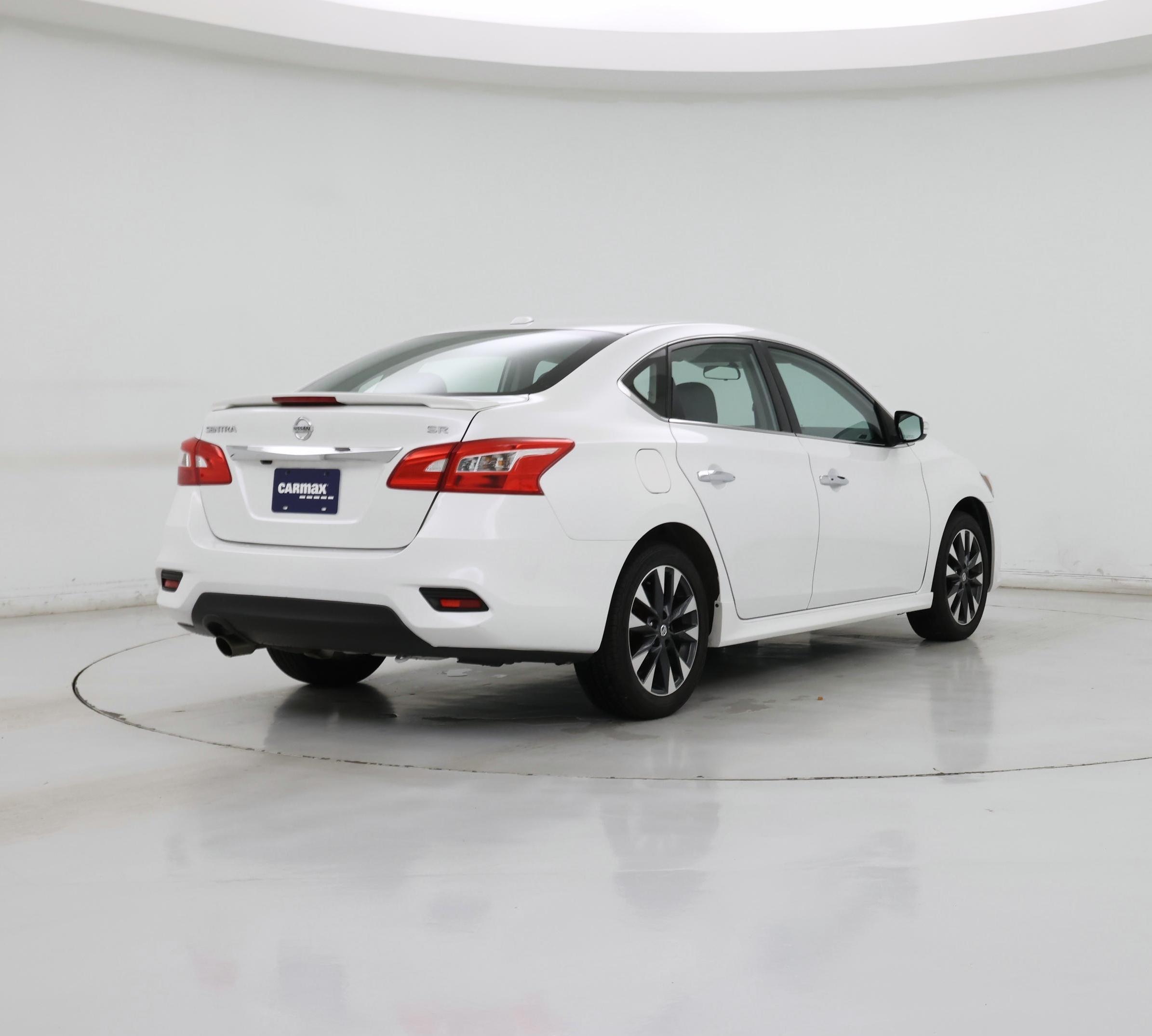 Thumbnail: 2017 Nissan Sentra - 8