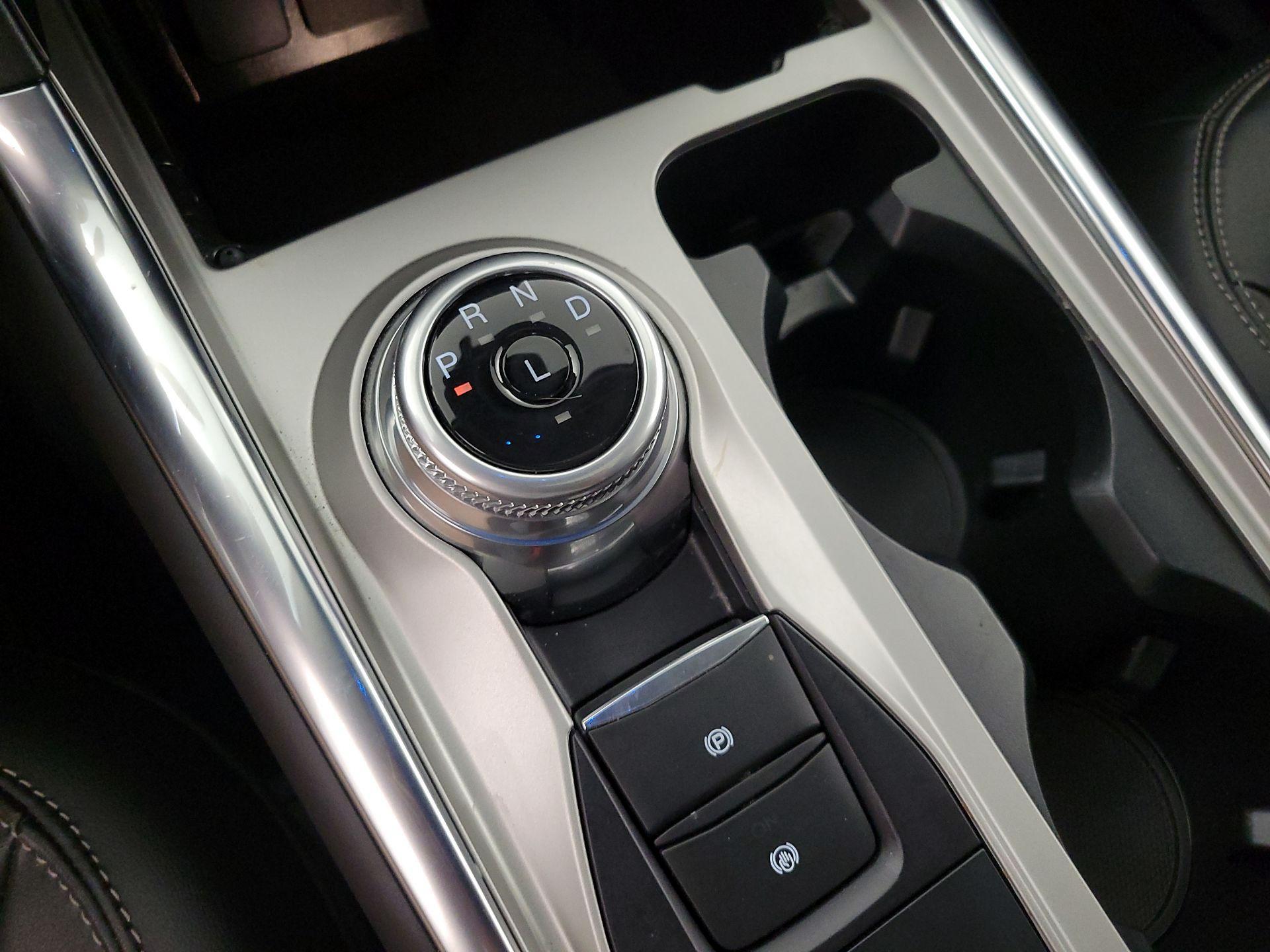 Thumbnail: 2023 Ford Explorer - 16