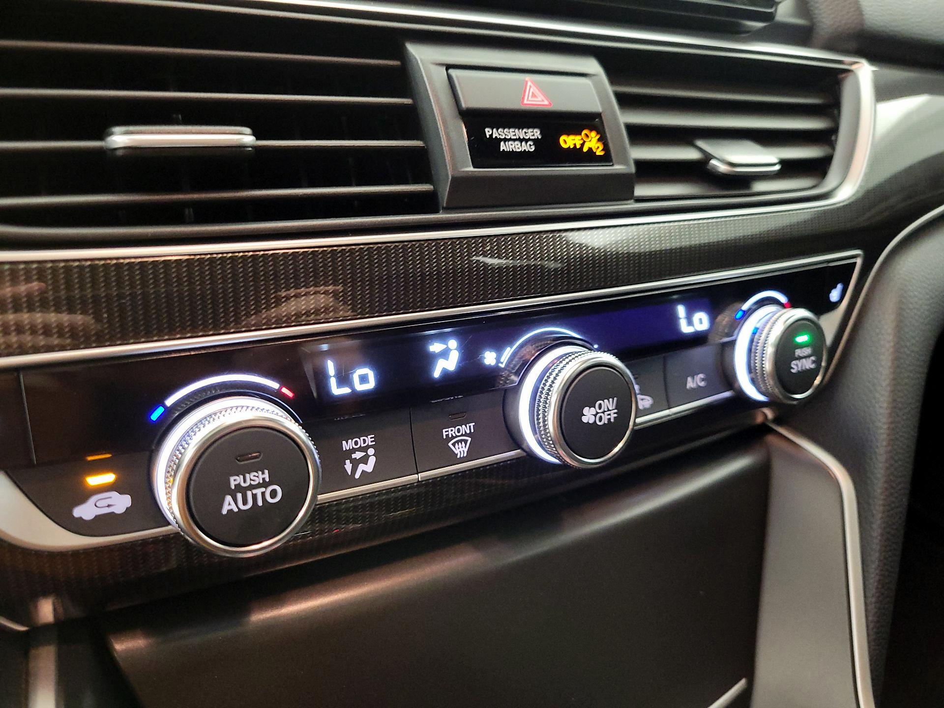 Thumbnail: 2018 Honda Accord - 16