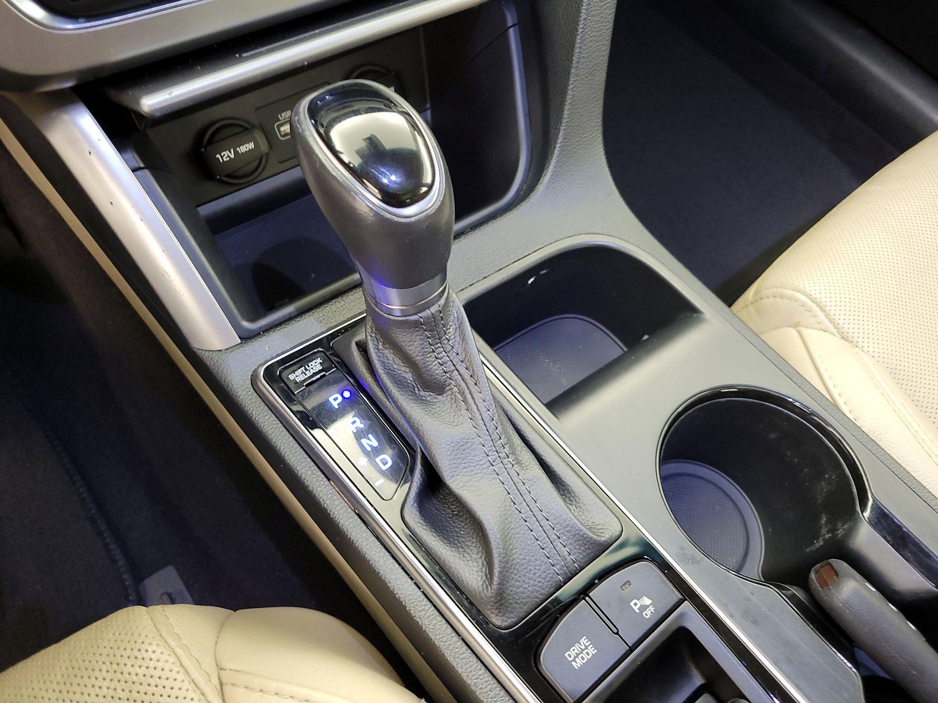 Thumbnail: 2016 Hyundai Sonata - 18