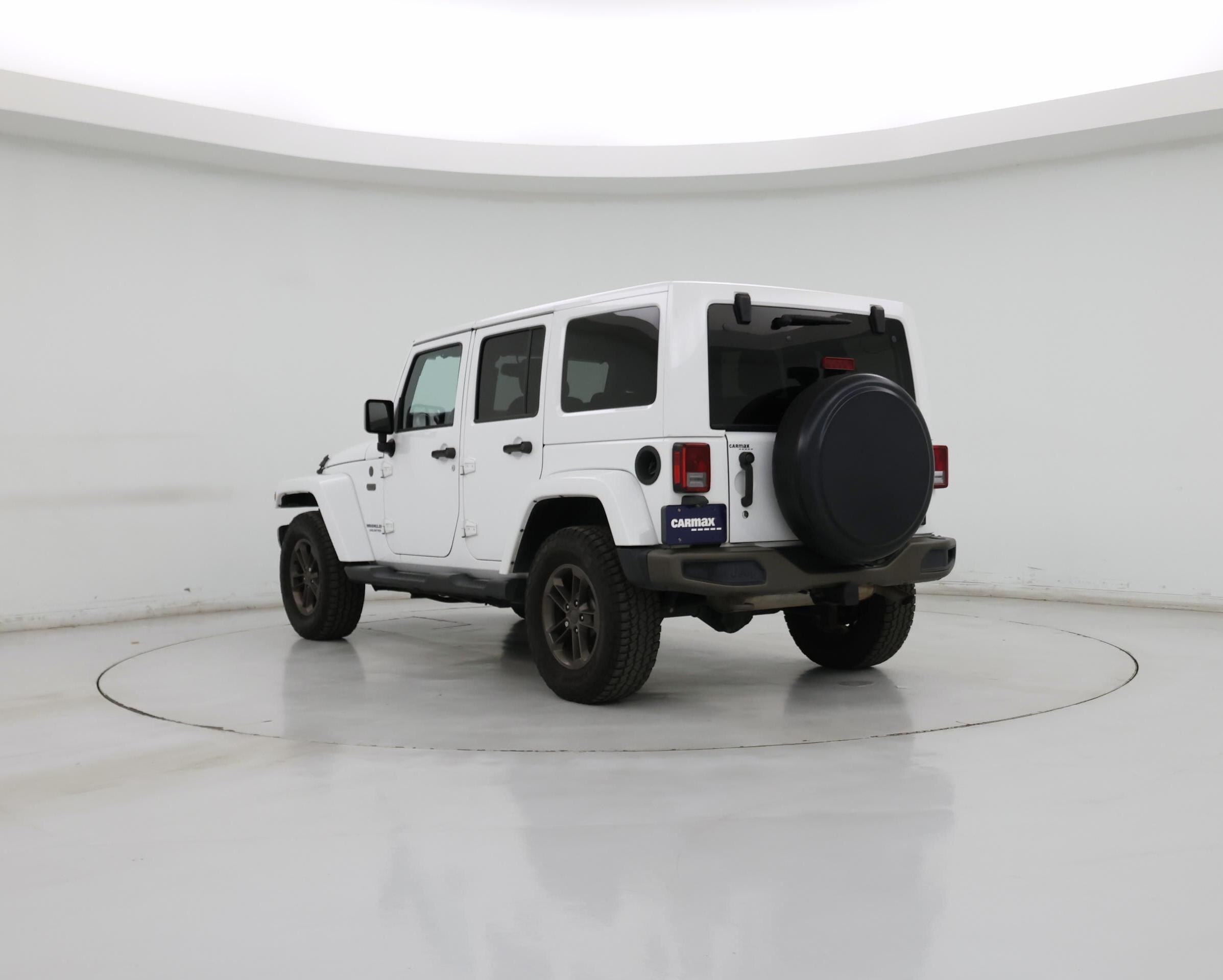 Thumbnail: 2016 Jeep Wrangler - 2
