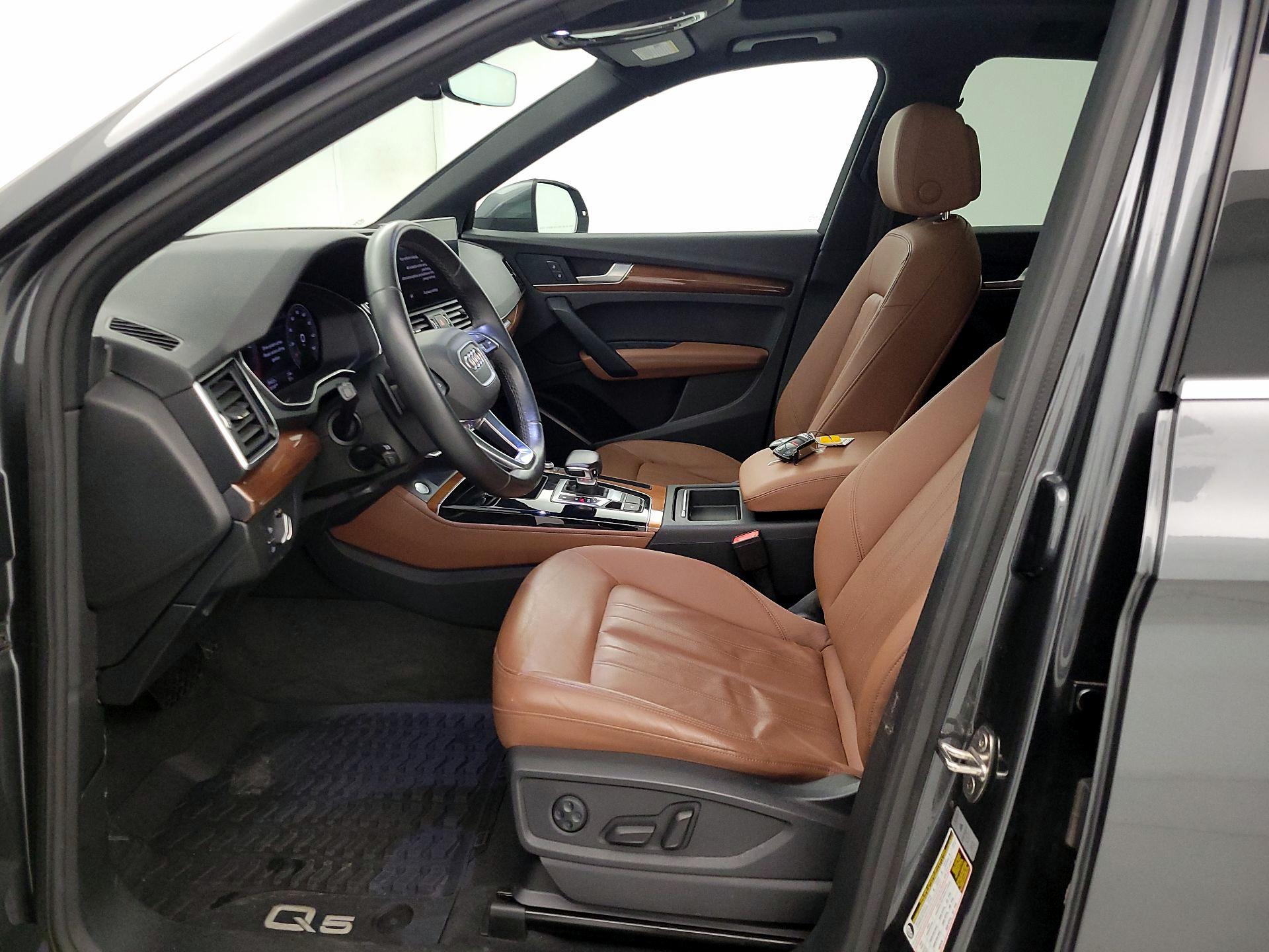 Thumbnail: 2022 Audi Q5 - 11