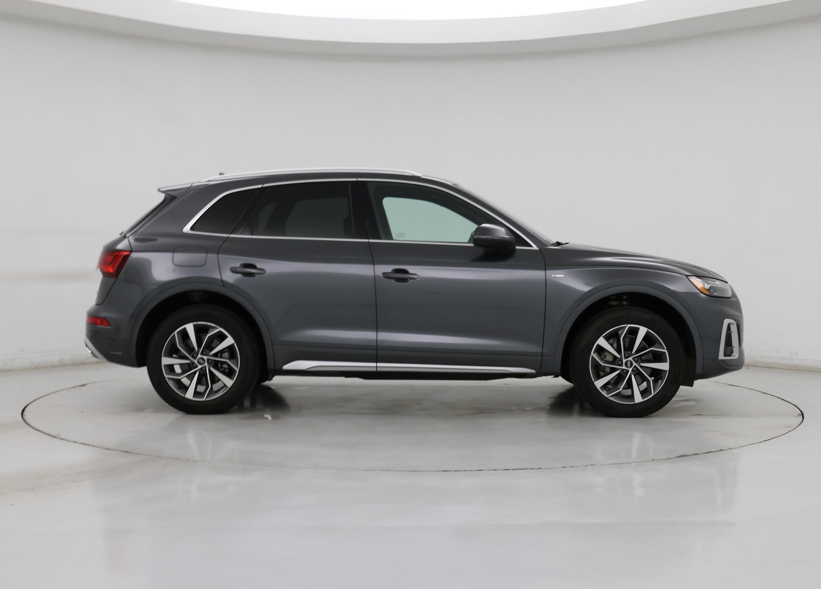 Thumbnail: 2022 Audi Q5 - 7