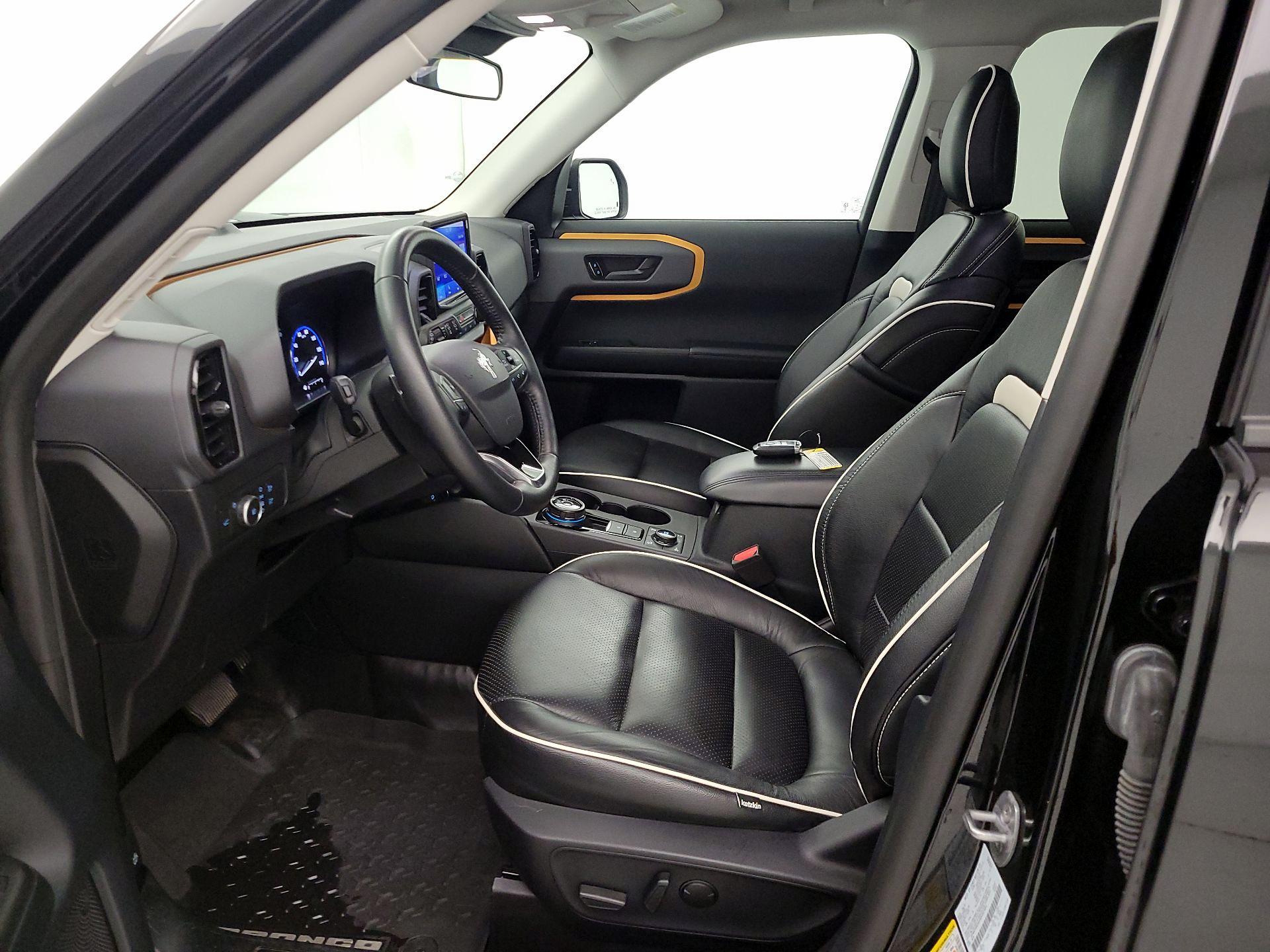 Thumbnail: 2022 Ford Bronco Sport - 11