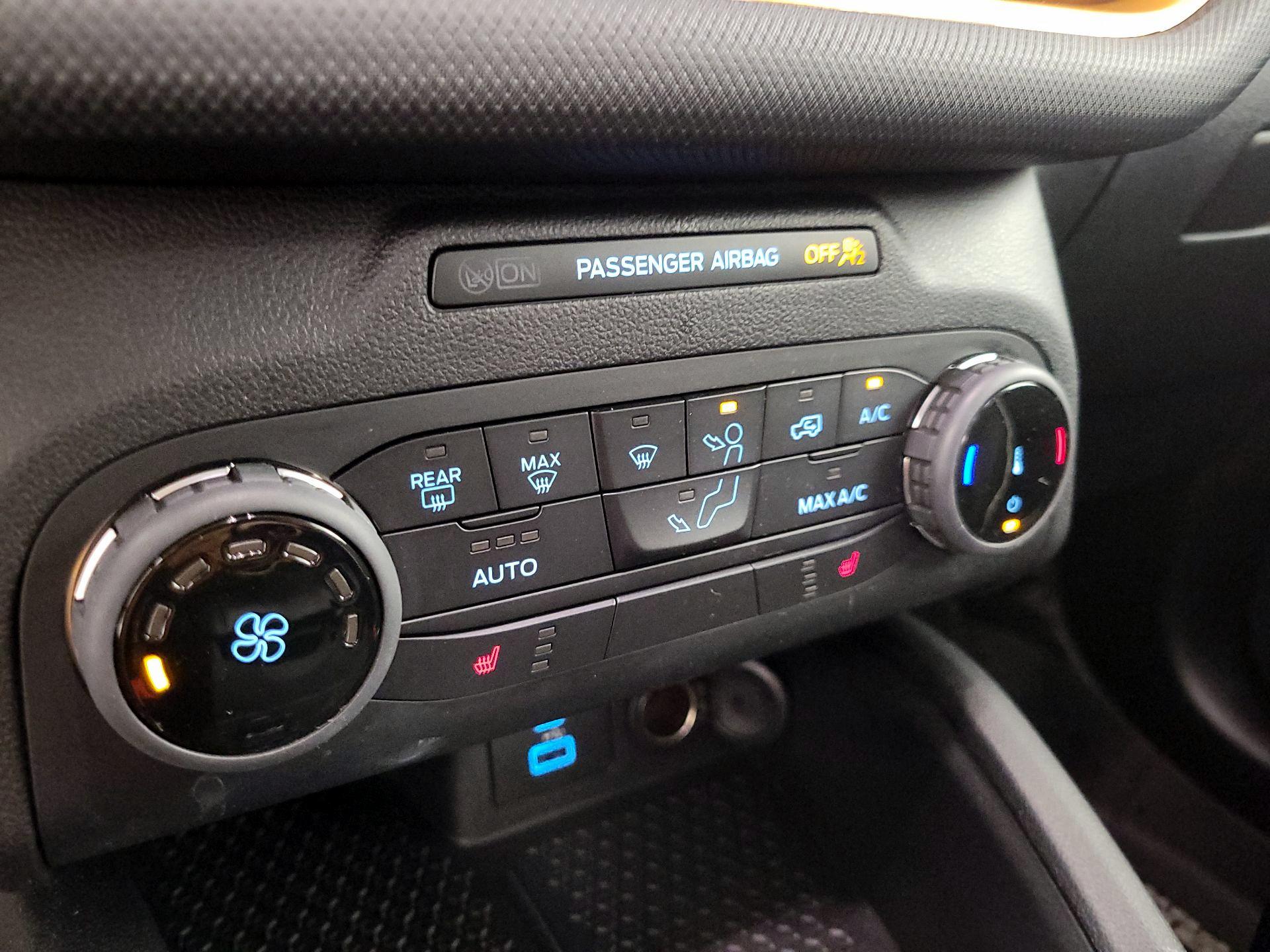 Thumbnail: 2022 Ford Bronco Sport - 16