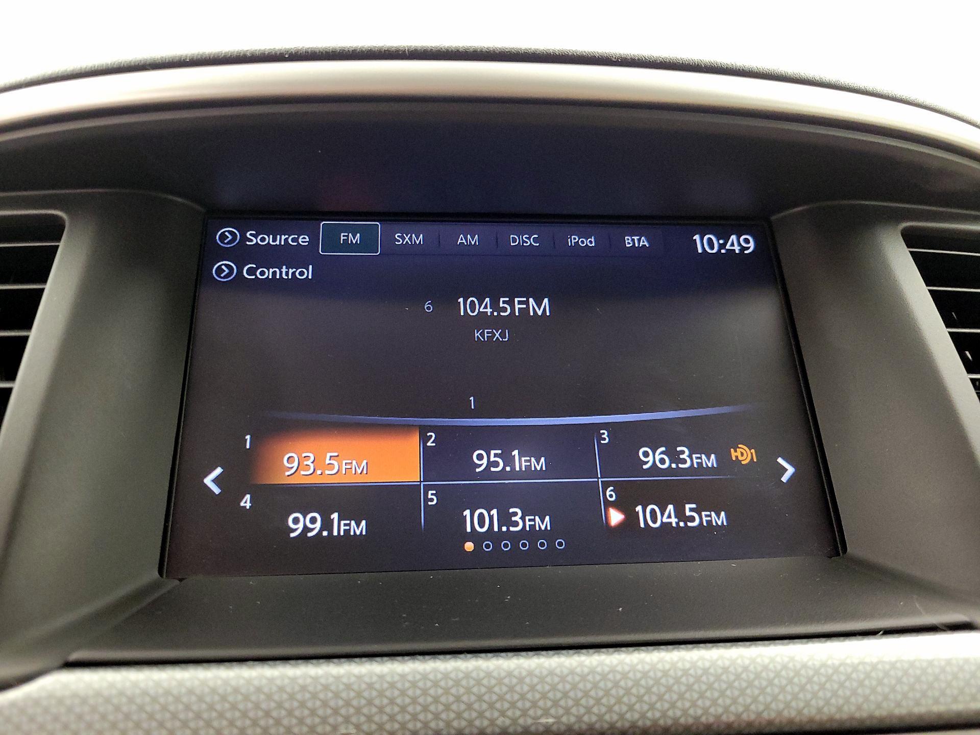 Thumbnail: 2017 Nissan Pathfinder - 16