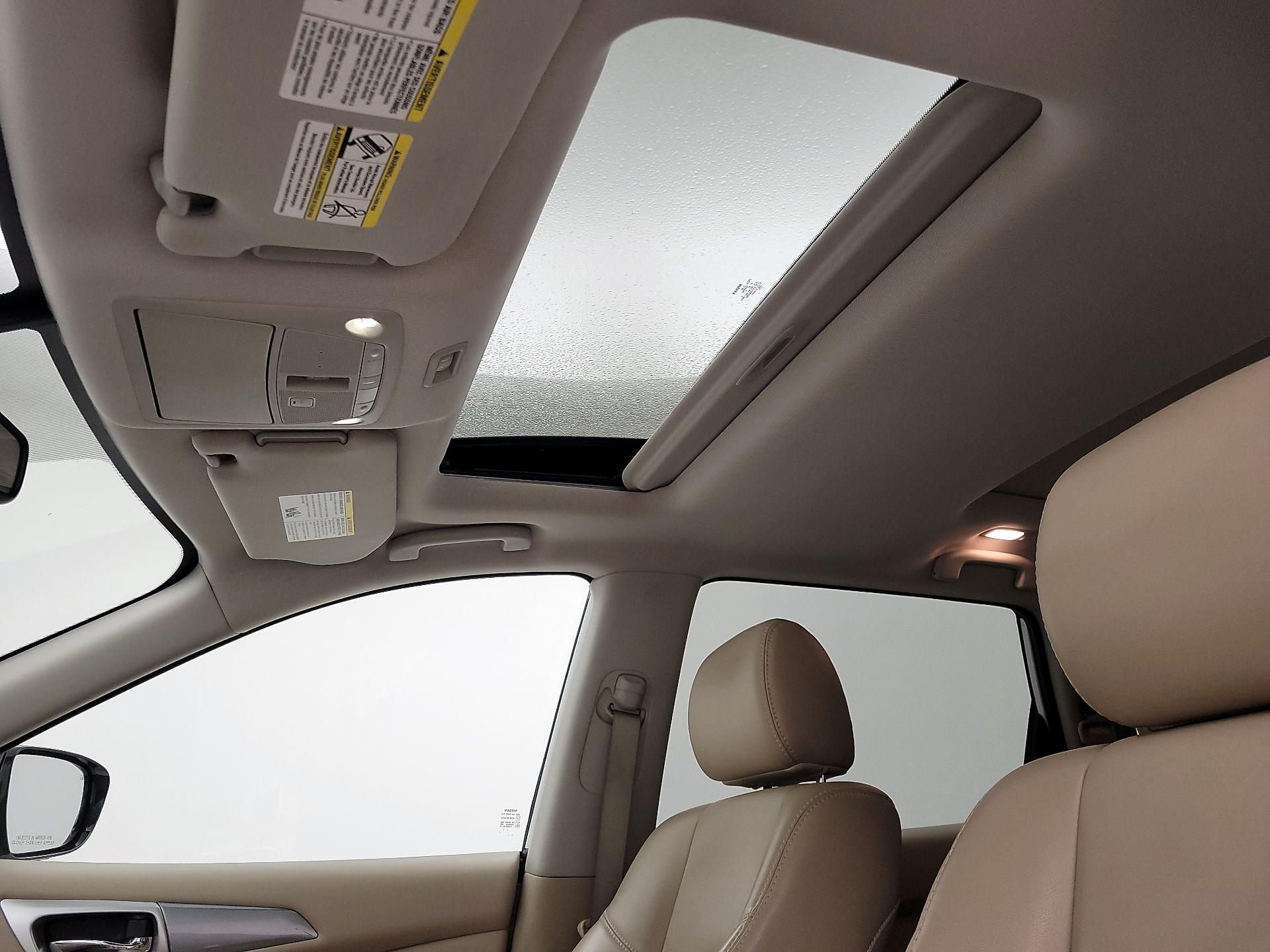 Thumbnail: 2017 Nissan Pathfinder - 20