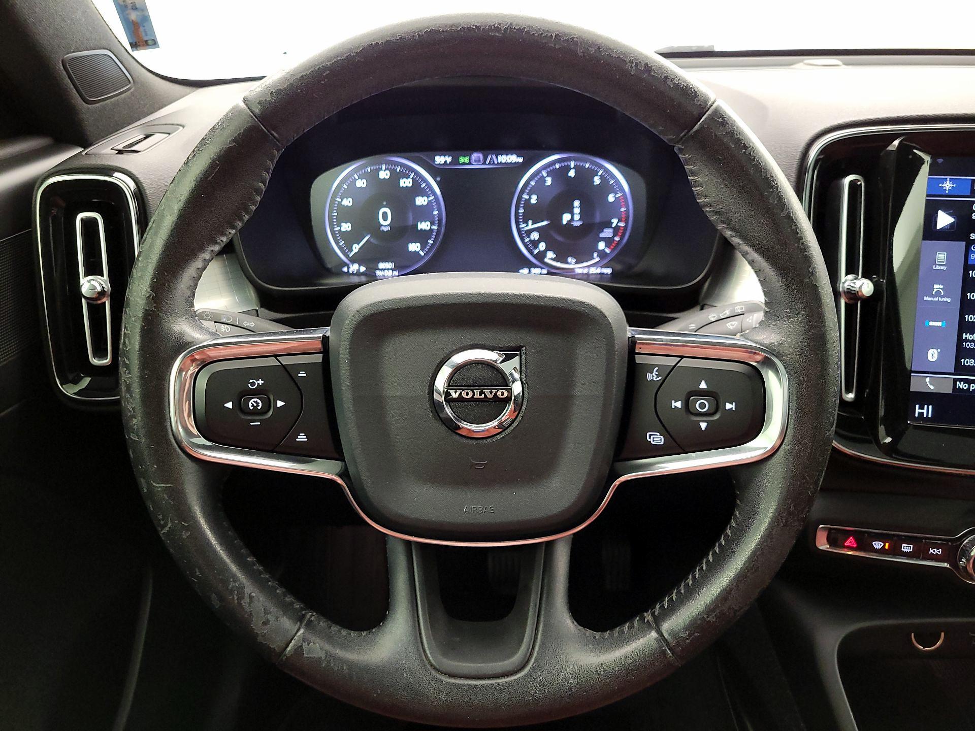 Thumbnail: 2019 Volvo XC40 - 10