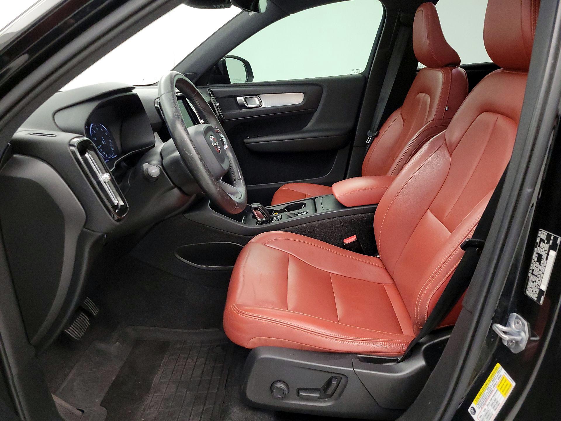 Thumbnail: 2019 Volvo XC40 - 11