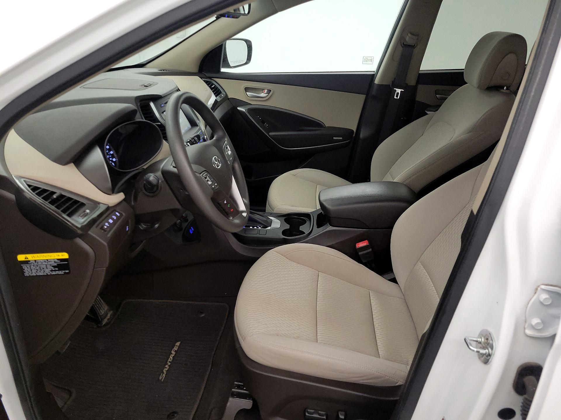 Thumbnail: 2017 Hyundai Santa Fe - 11