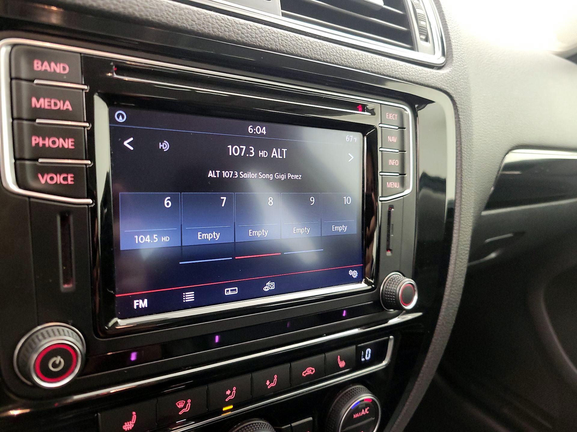 Thumbnail: 2017 Volkswagen Jetta - 16