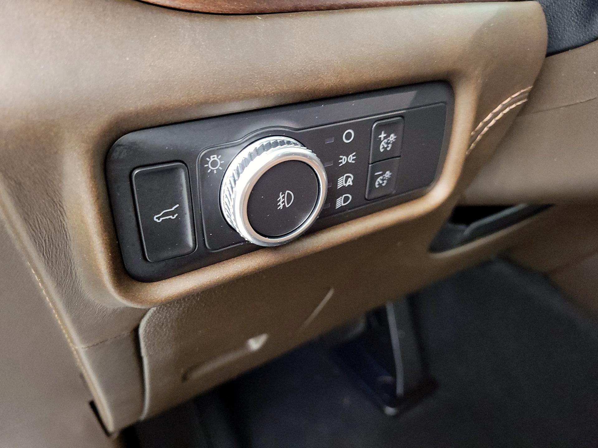 Thumbnail: 2022 Ford Explorer - 13