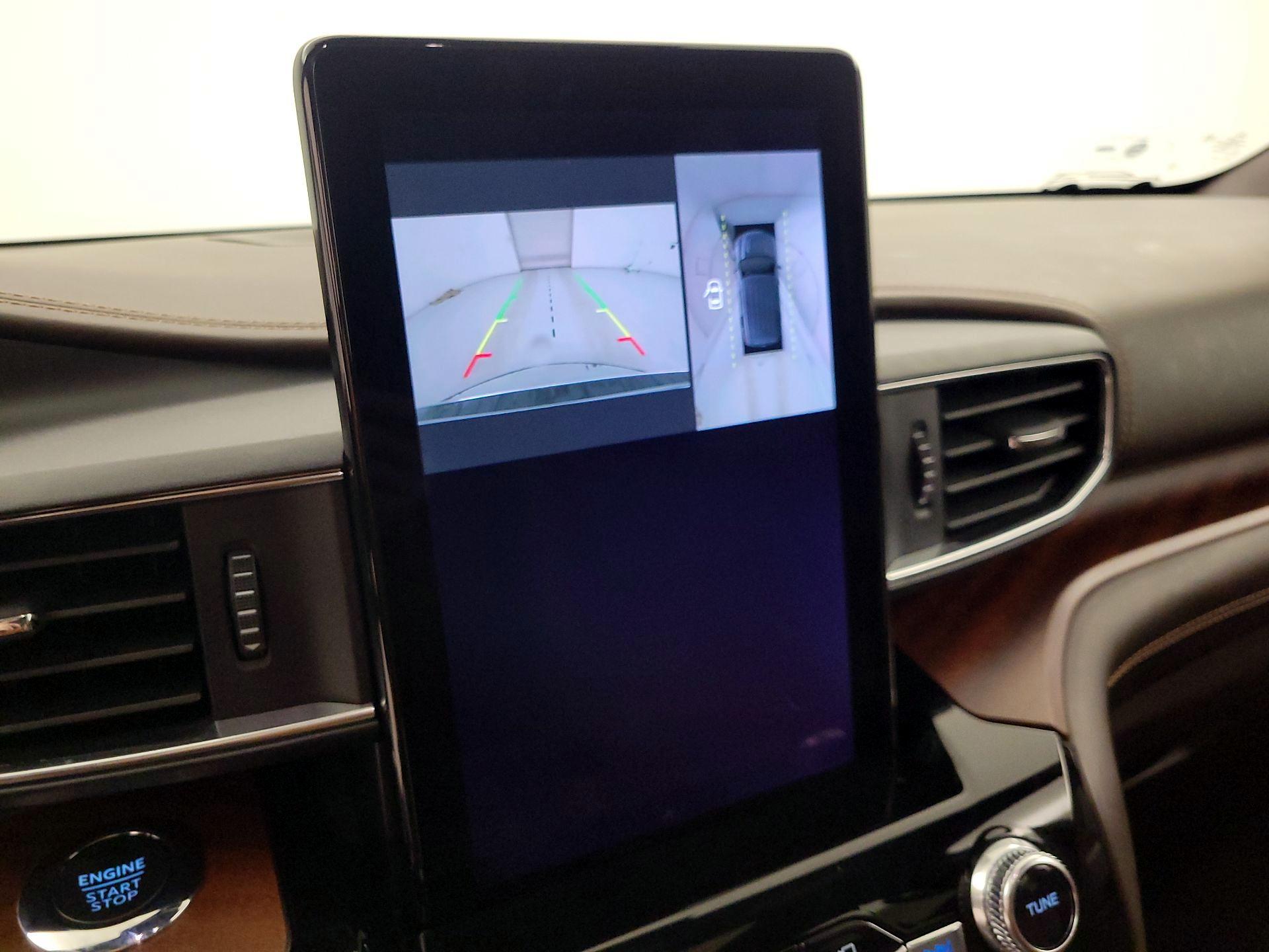 Thumbnail: 2022 Ford Explorer - 15