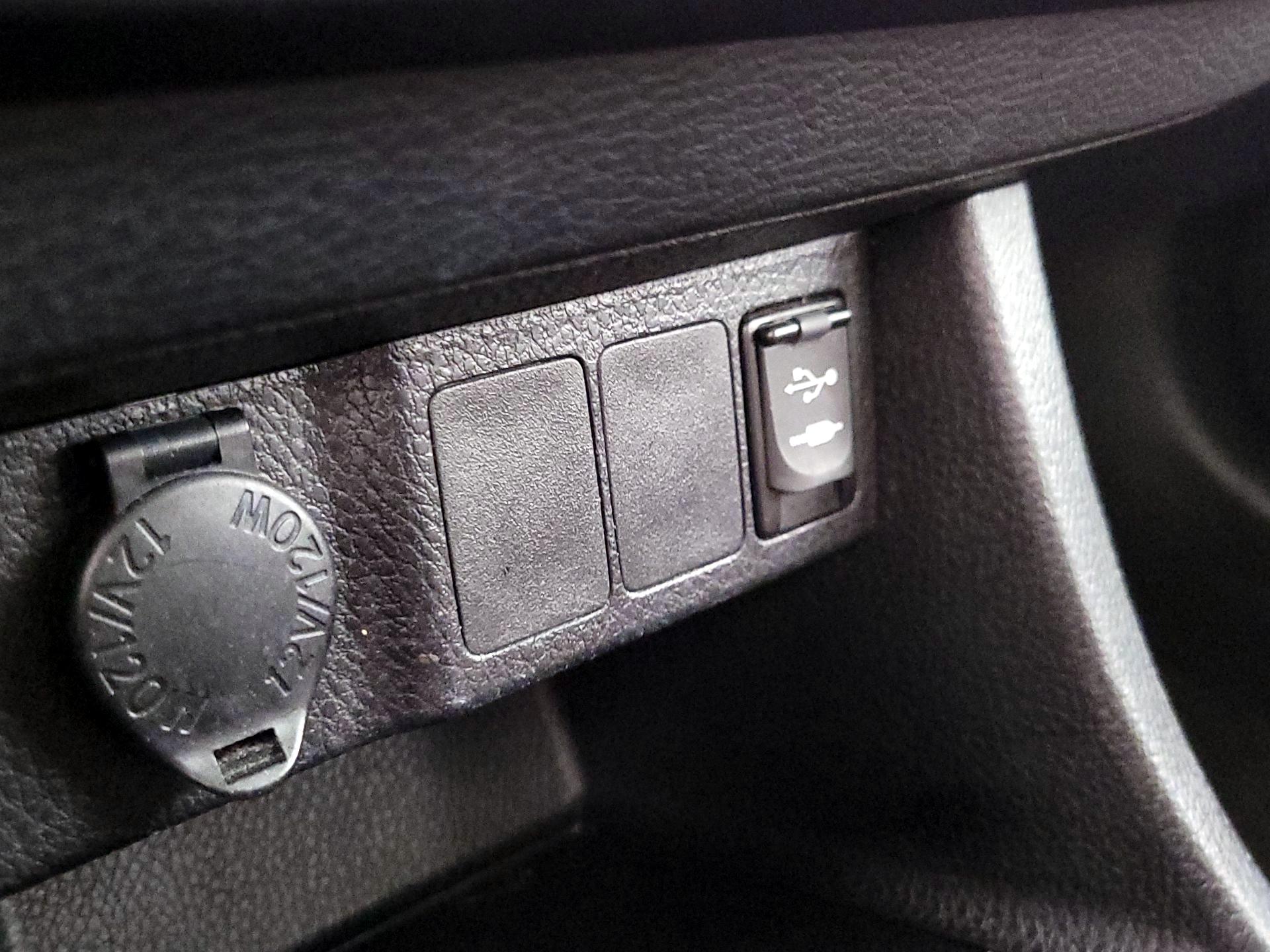 Thumbnail: 2016 Toyota Corolla - 19