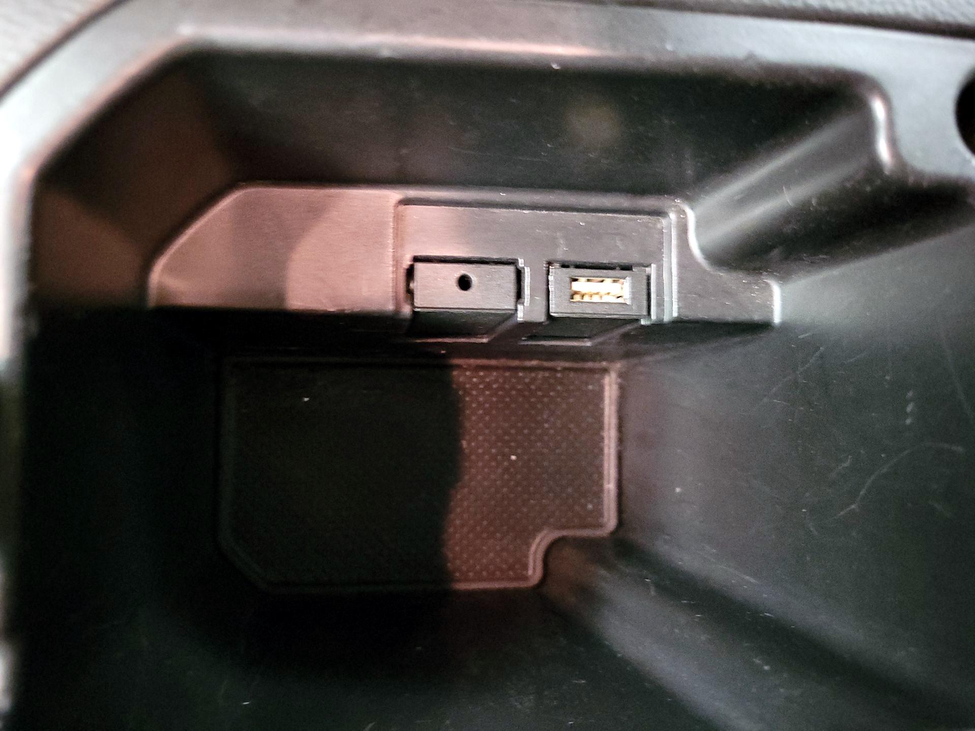 Thumbnail: 2015 Chevrolet Cruze - 17